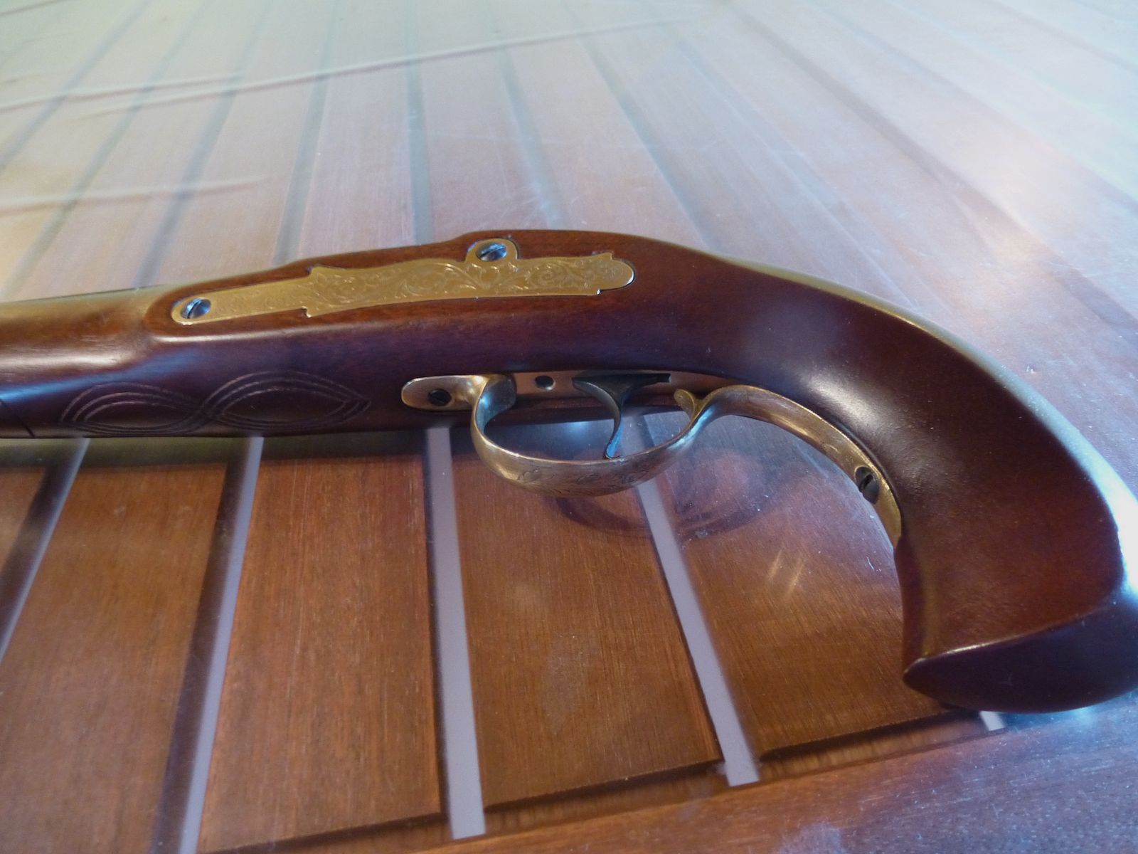 Pistolet à percussion Bounty - reproduction Petersoli