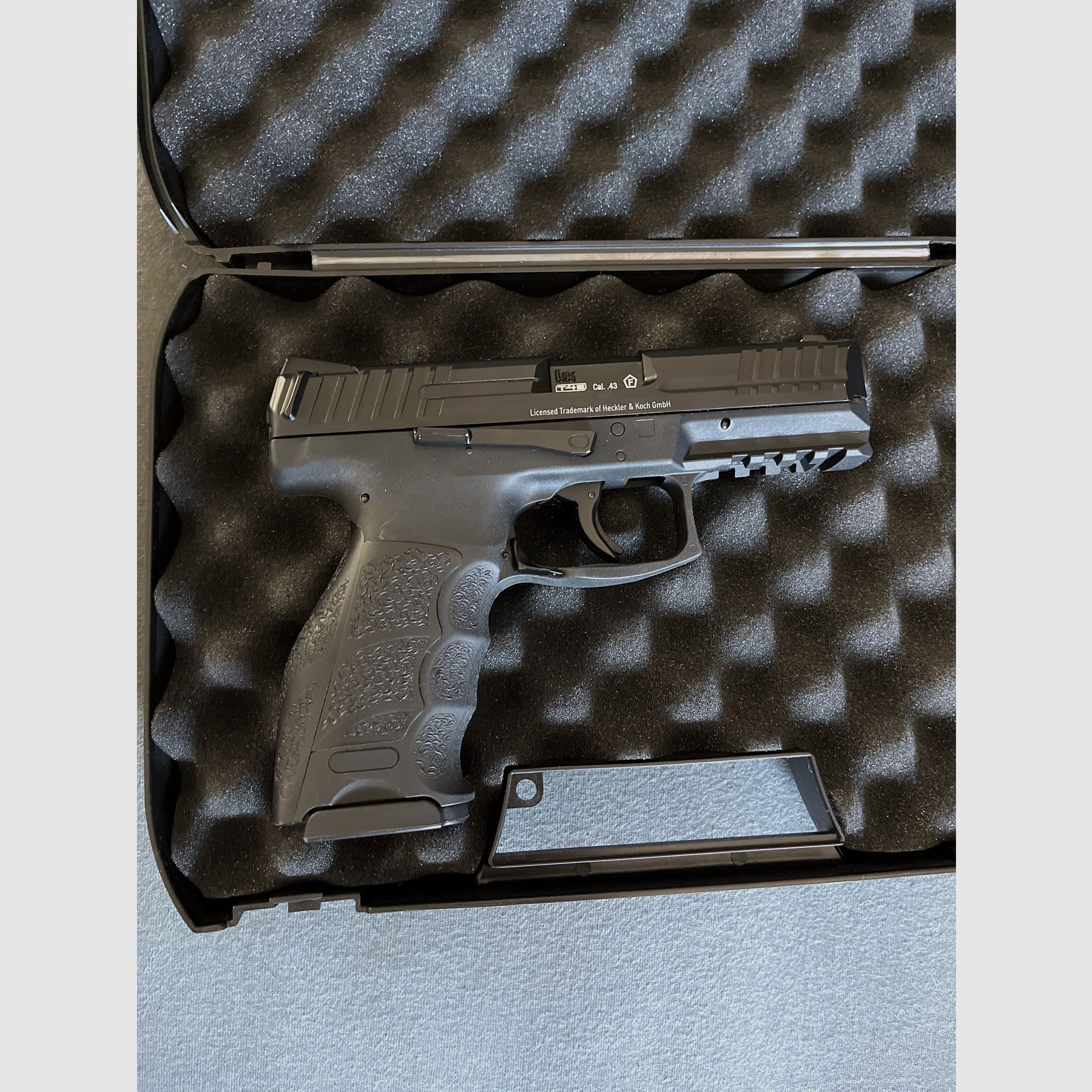 Heckler&Koch SFP9 T4E BLK cal. 0.43 CO2