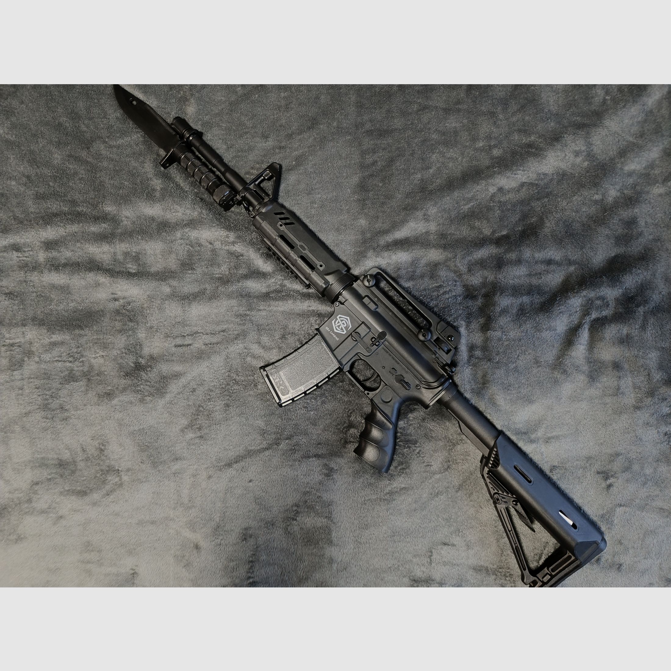 SRC AEG M16 Vollautomatisch 0,5 Joule