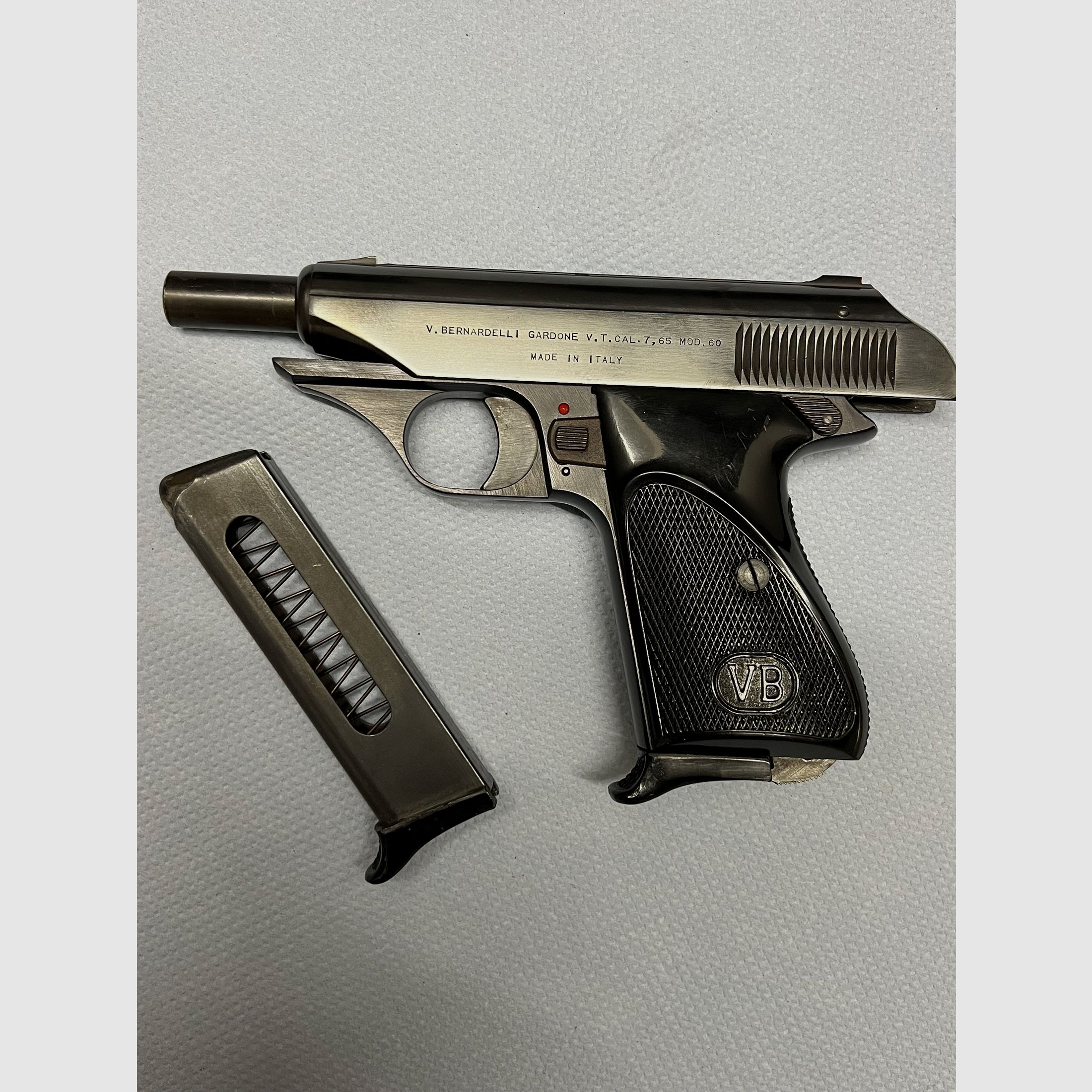 Pistolet Bernardelli Gardone model 60 7,65 mm Browning