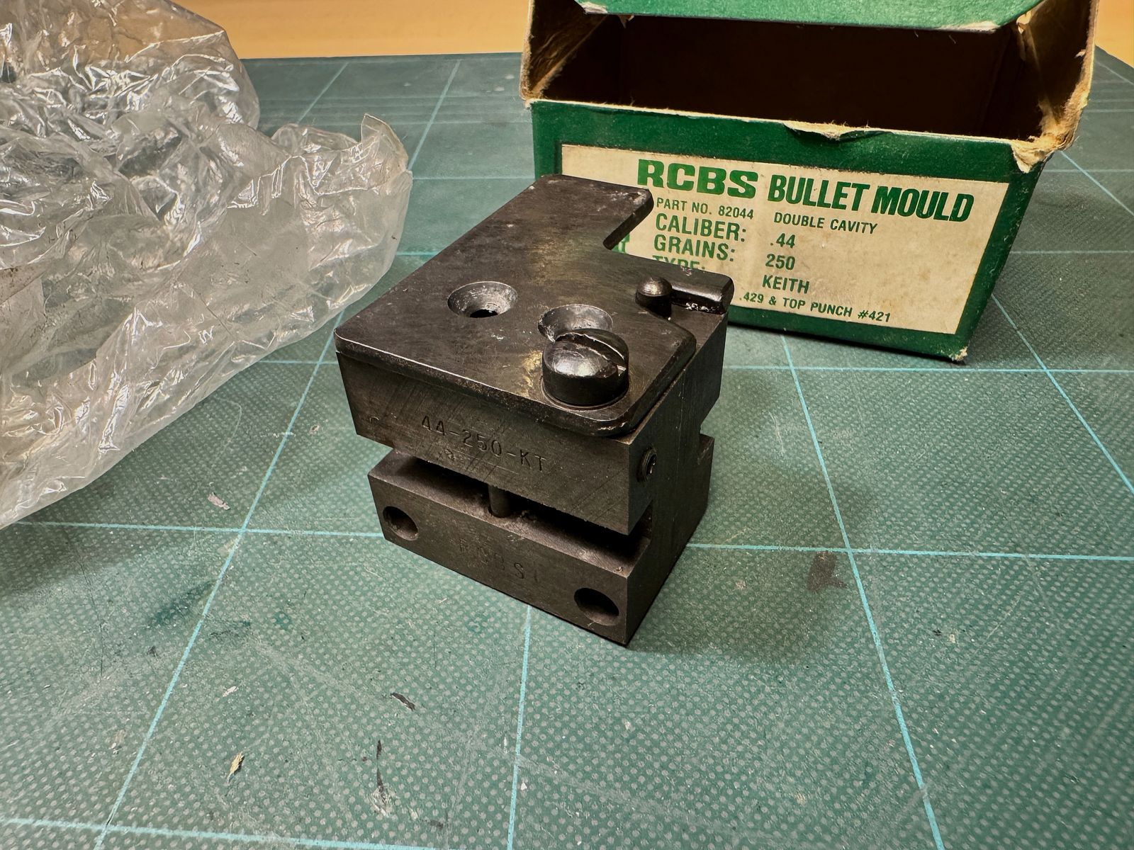 Dual Giesskokille RCBS Bullet Mould caliber 44 Mag 250gr. + Bullet Sizer die 429