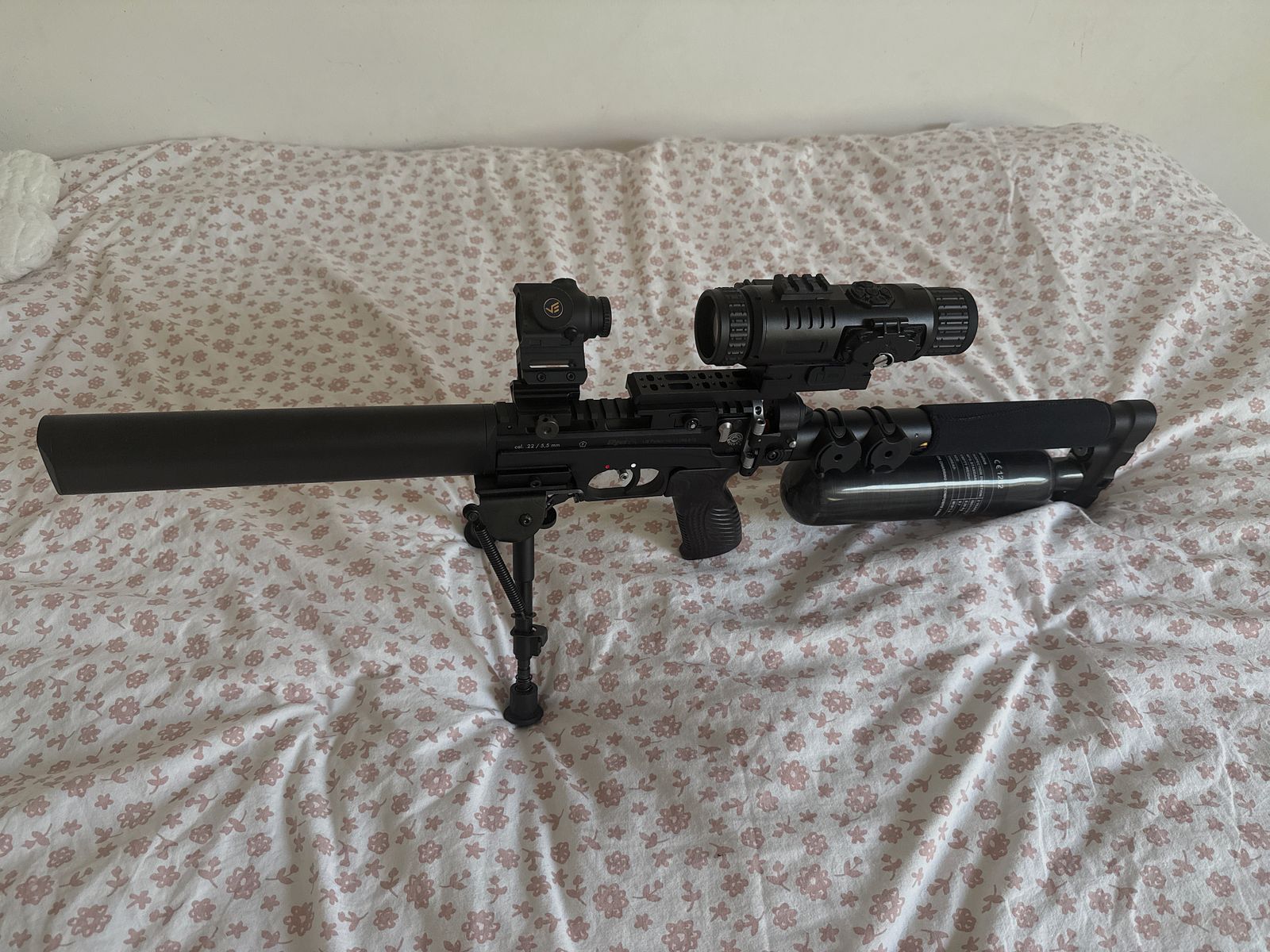 Edgun Leshiy 2 All Black - 350mm cal. 22 / 5,5 mm