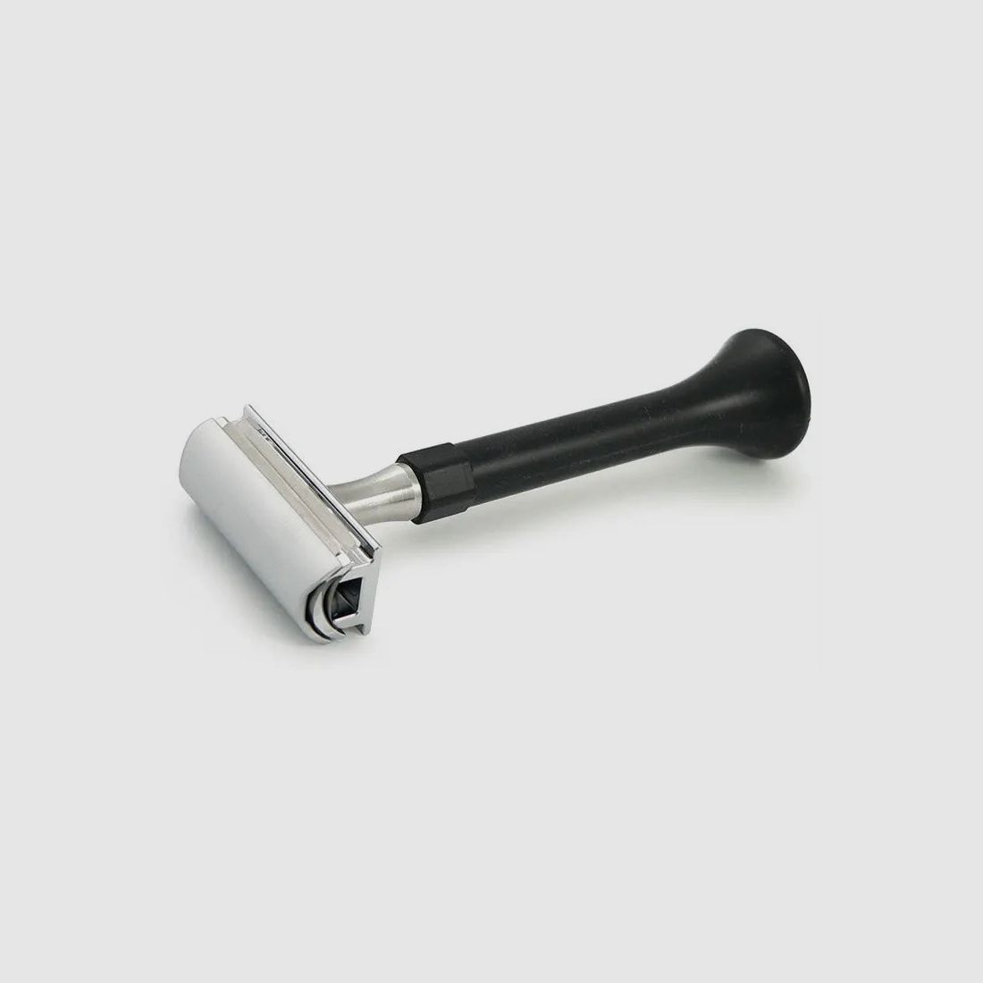 Afeitadora PUMA 4Shave con mango FLEX negro de silicona