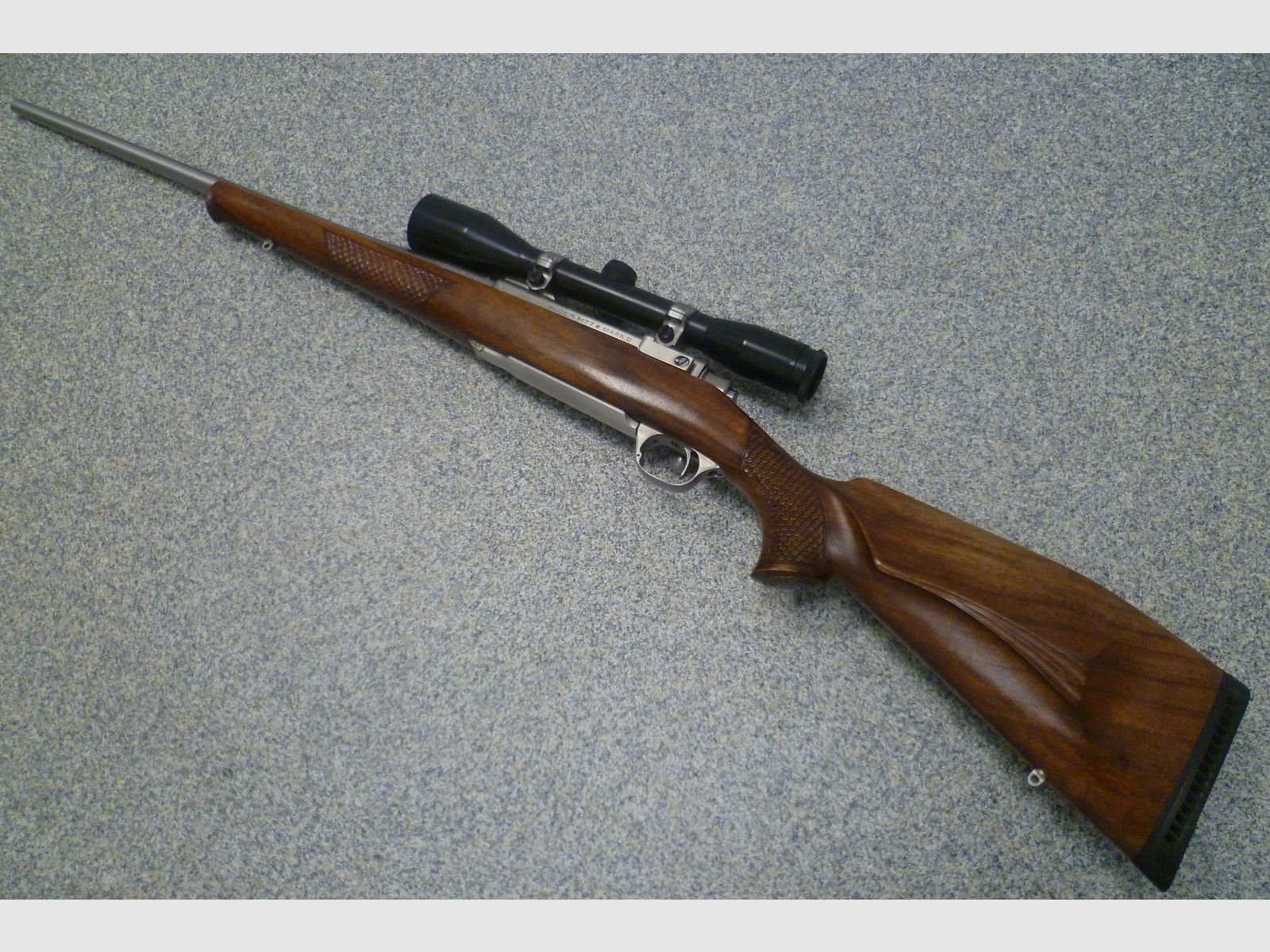 Repetierbüchse Ruger M77 Mark II Edelstahl .30-06 Spring.
