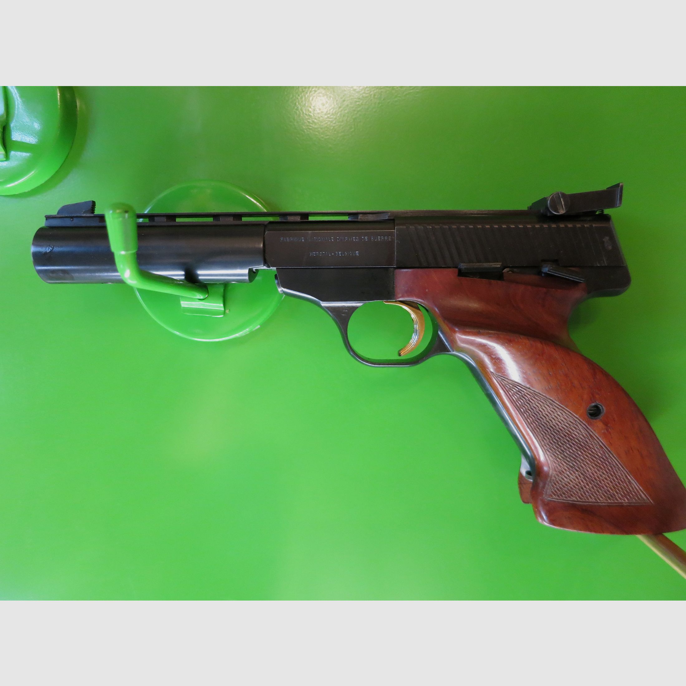 FN Herstal Browning KK Selbstladepistole 150, .22lfB Sportpistole     #16-