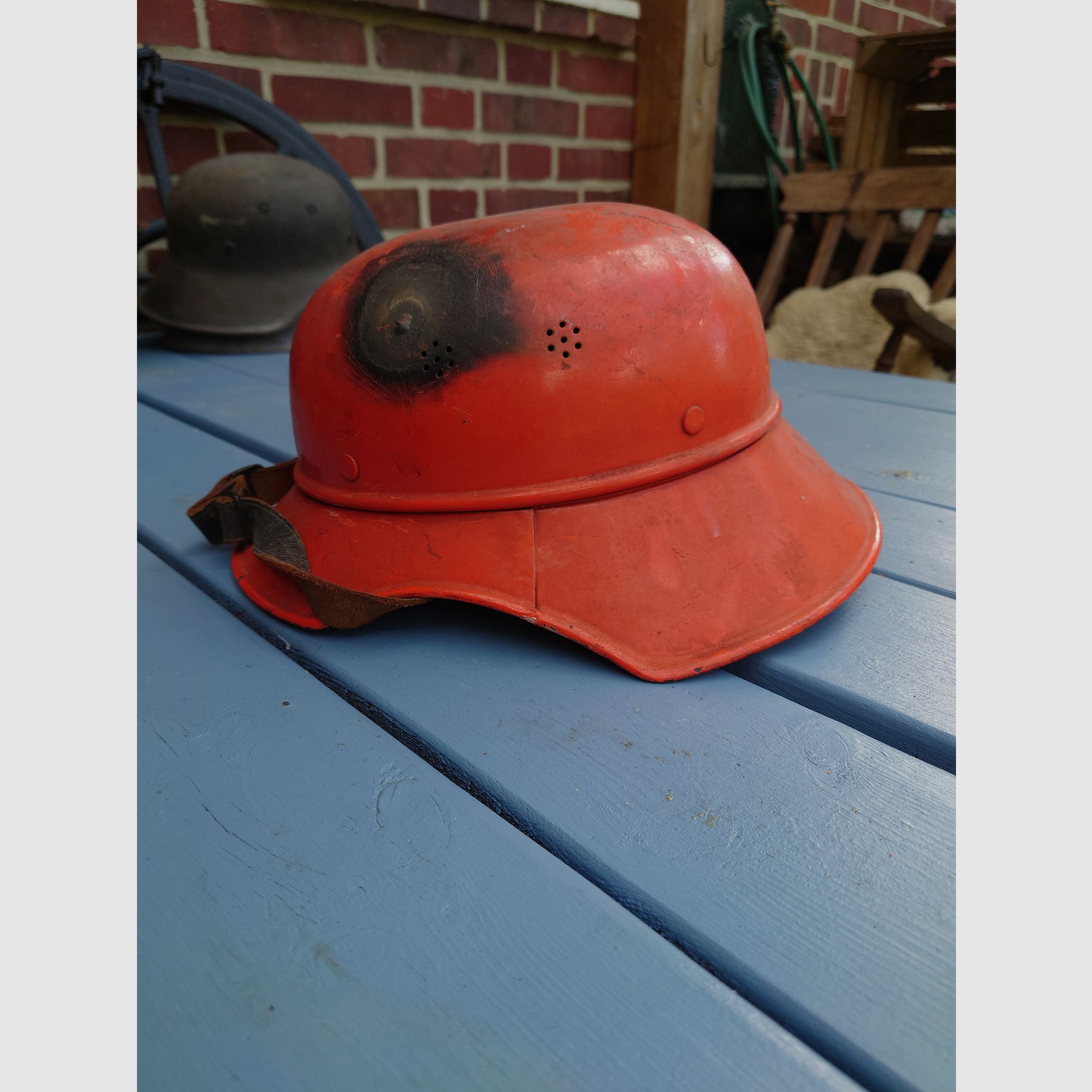 Gladiator M38 Luftschutzhelm WW2 WK2 kein kar98 mp40 stg
