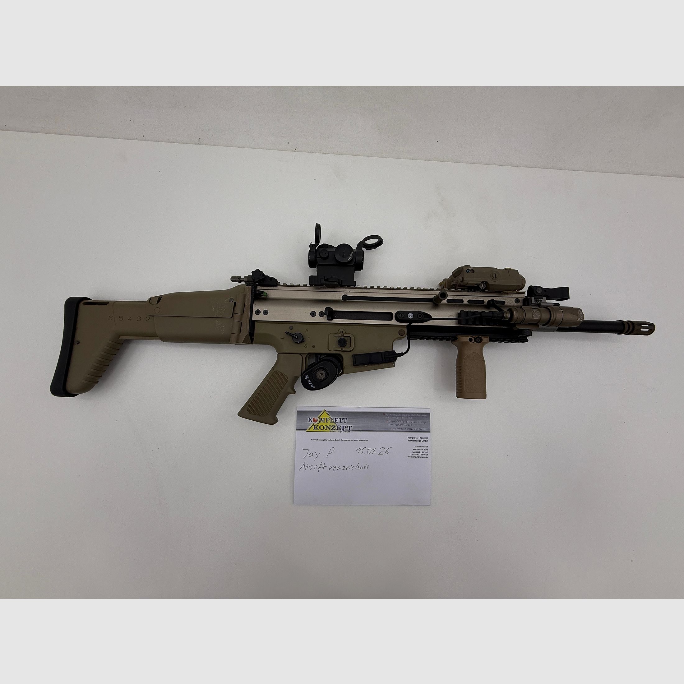 WE / Cybergun SCAR-L GBB Airsoft rifle – gas blow-back – used – with accessories