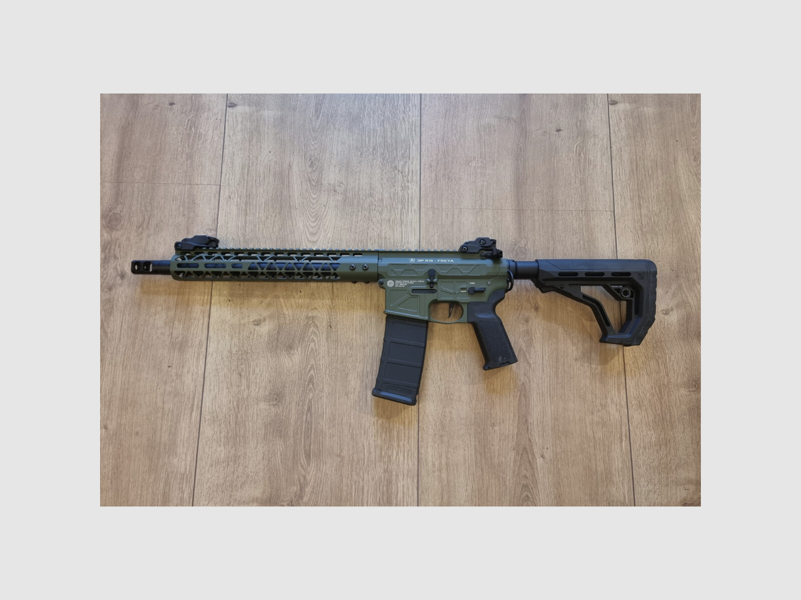 GP R15 FREYA Skeleton 13" gen.2 Mlok FREYA ALPHA Oliva S-AEG Libero da 18 anni | Delta Armory