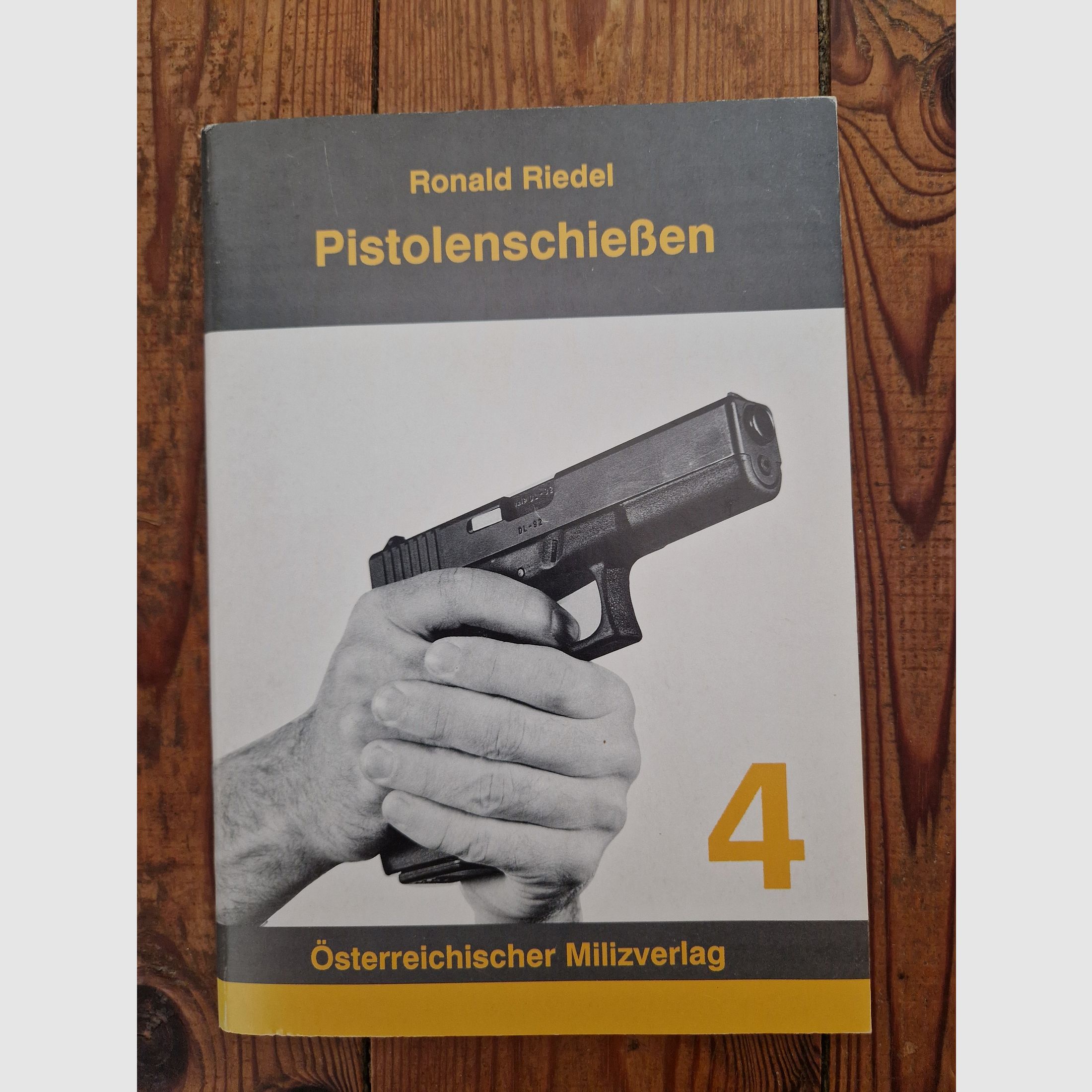Pistolenschießen Pistole 80 Glock Modell 17 Ronald Riedel