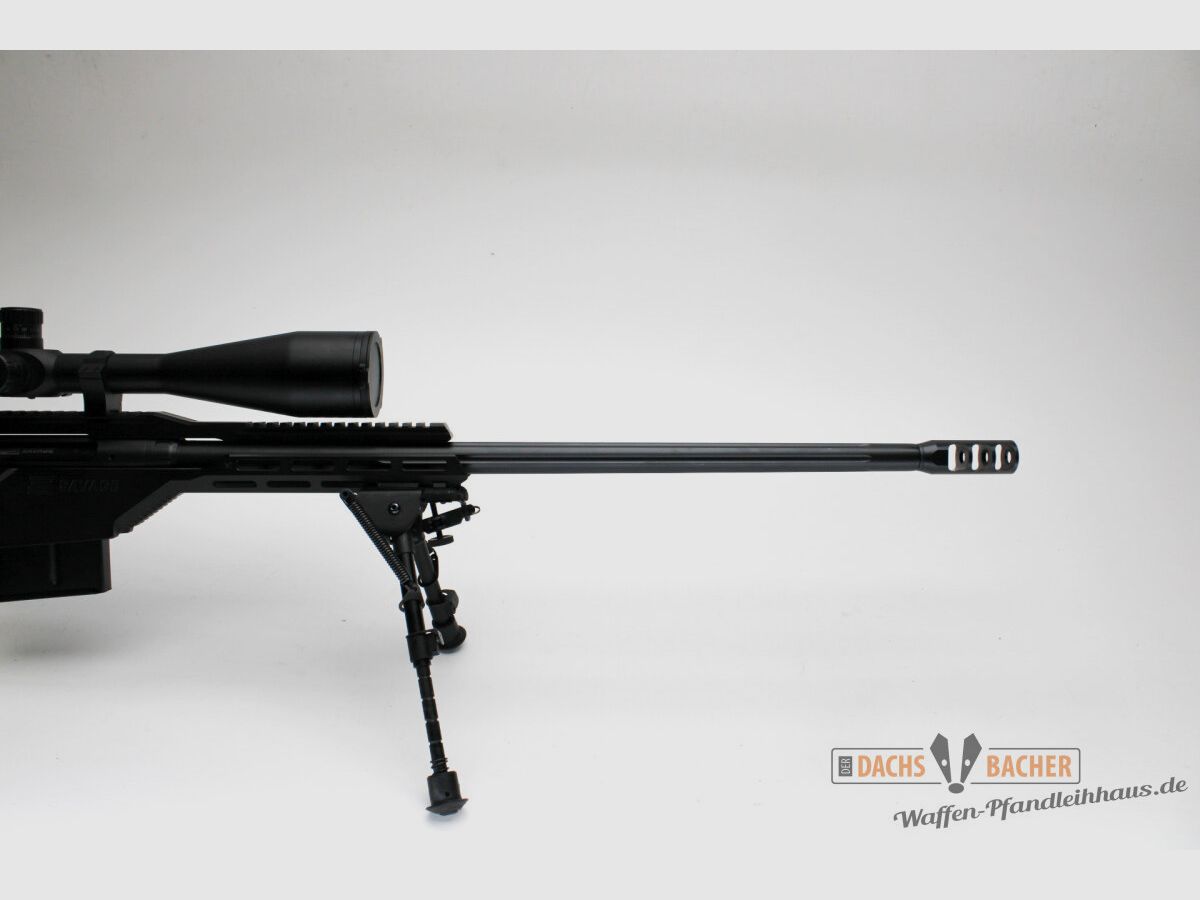 Rep. rifle Savage 110 BA Stealth cal. .300 Win Mag con Hawke Sidewinder 8-32x56 y bipode