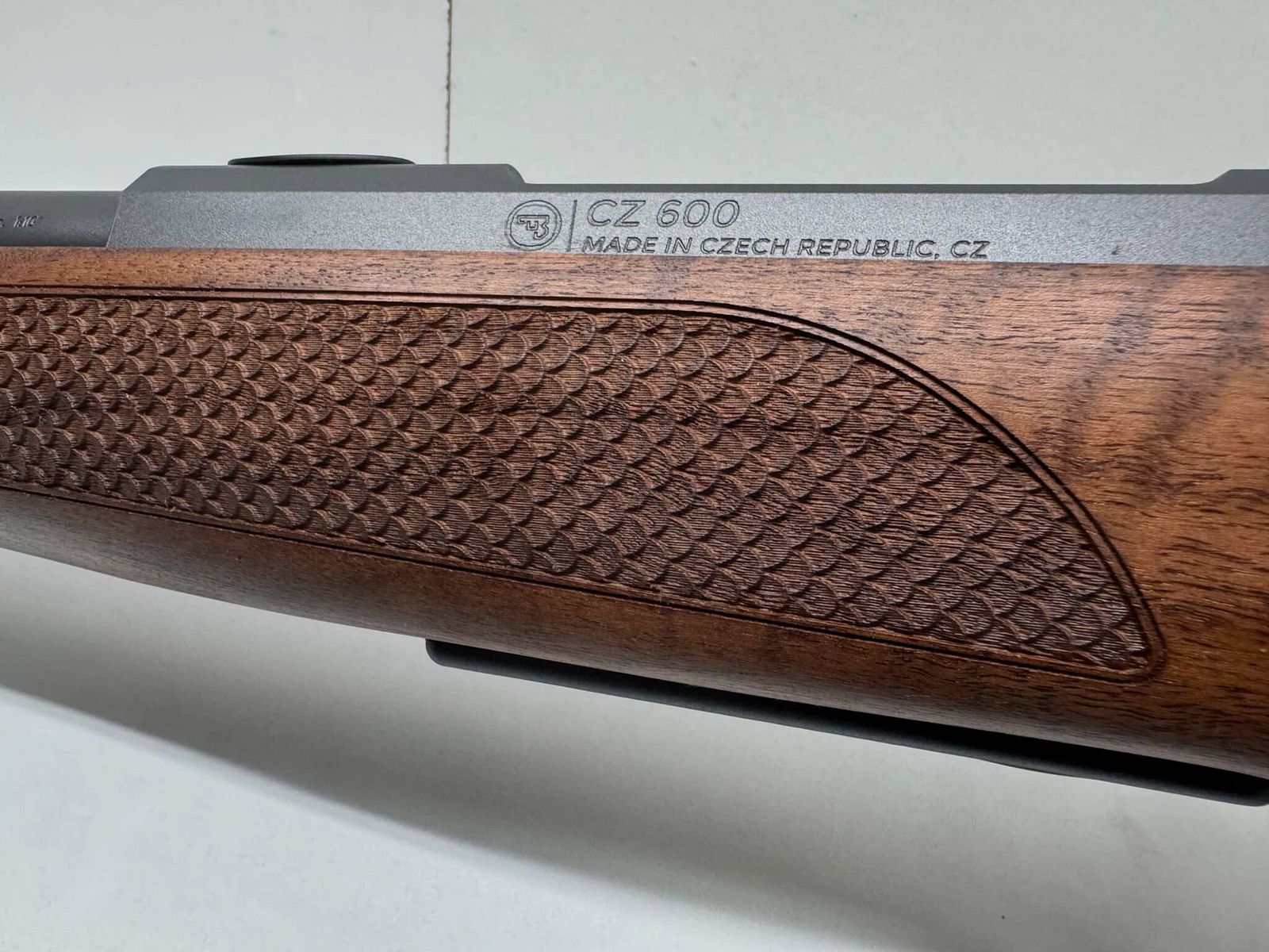 CZ 600 LUX