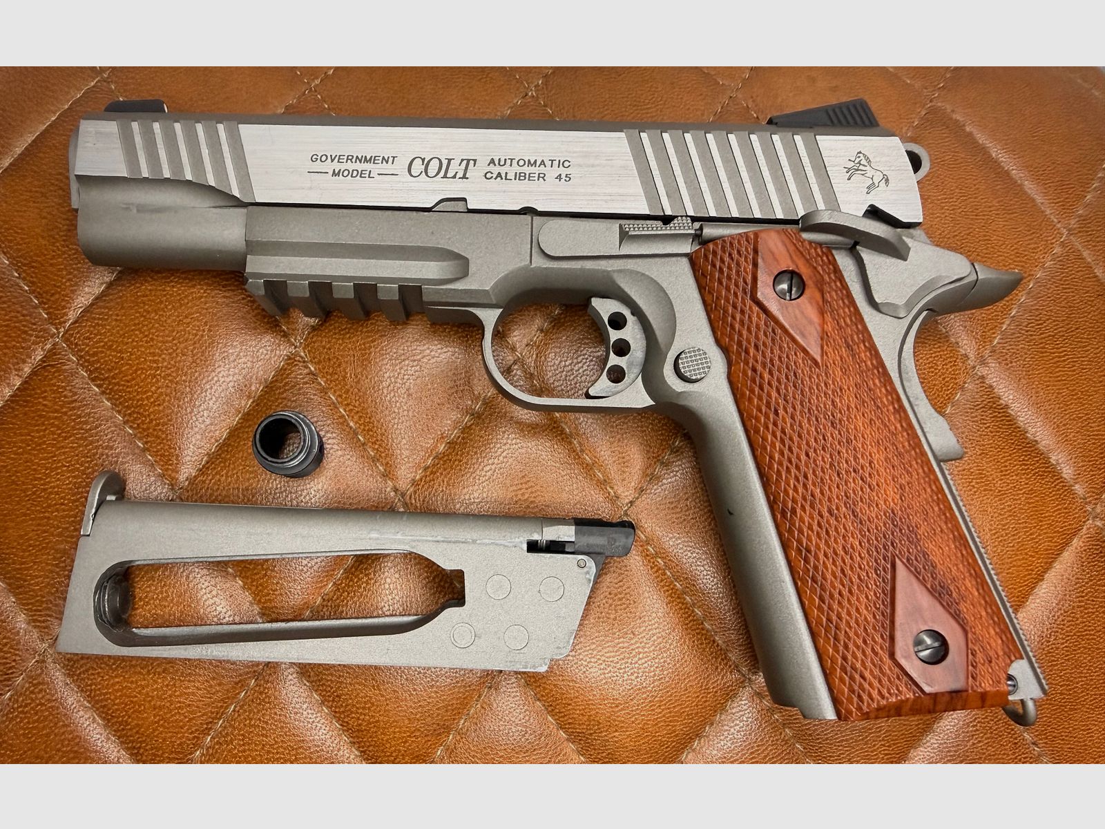 Begadi Colt Government 6mm BB Airsoft