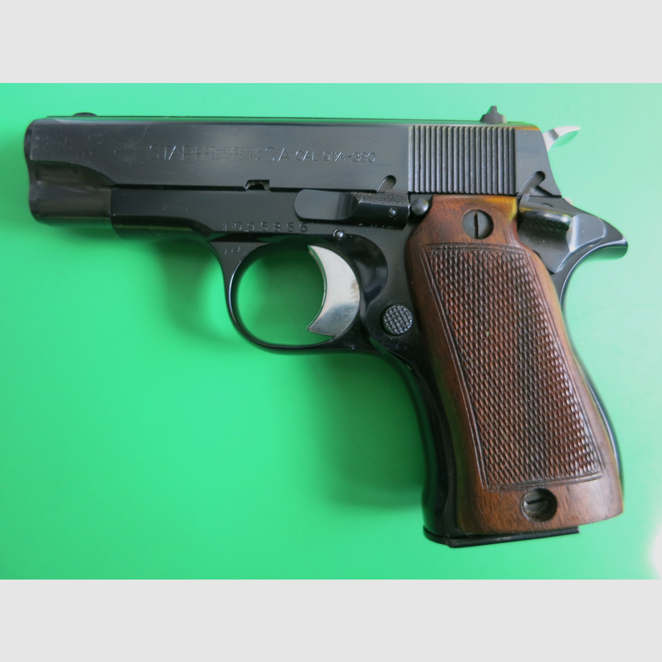 Star Firearms B.Echeverria – pistolet semi-automatique modèle BM "Firestar"; 9 mm court; .380    #62, image 1 sur 12