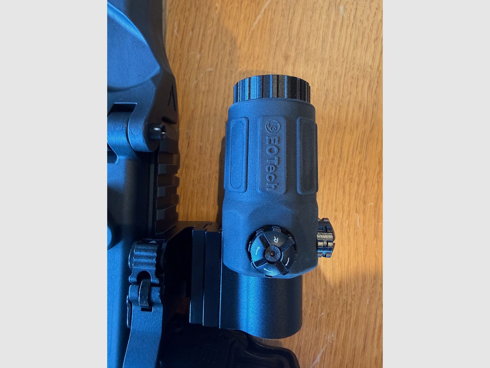 Krytac Kriss Vector Airsoft S-AEG (schwarz) + Ausrüstung