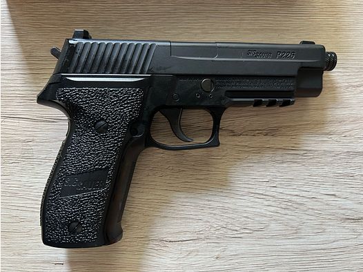 Sig Sauer P226 CO2 Pistole 4,5mm Diabolo BlowBack