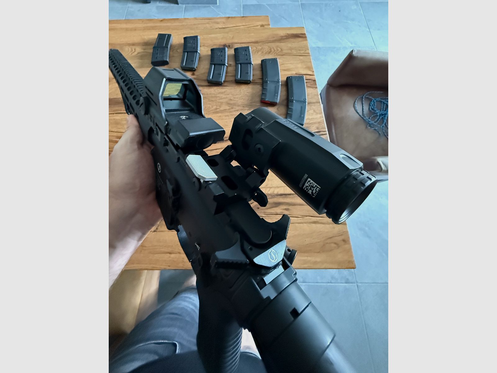 Schmeisser AR15-M5FL .223 Rem., ERATAC trigger, Magpul CTR, Falke Optik