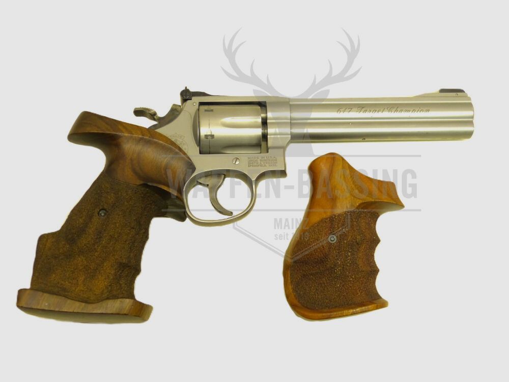 Smith & Wesson 617 Target Champion