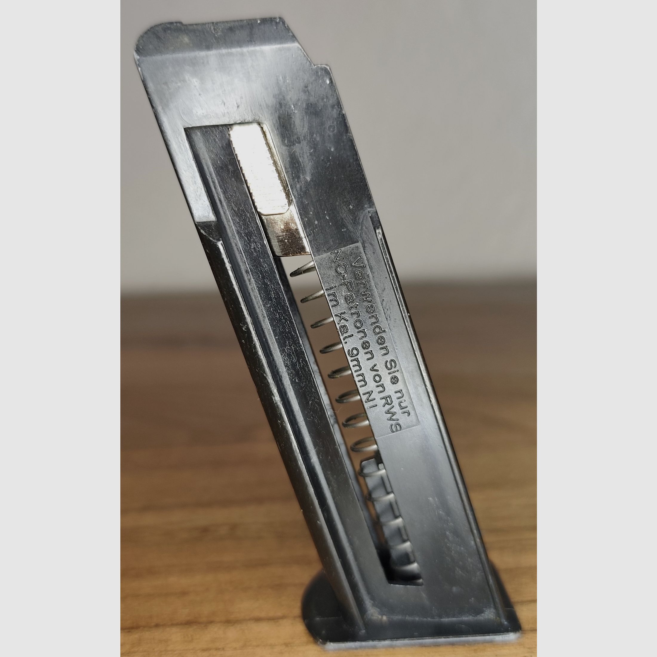 Weihrauch HW 94 Magazin + Wadi Supra Pfefferpatronen