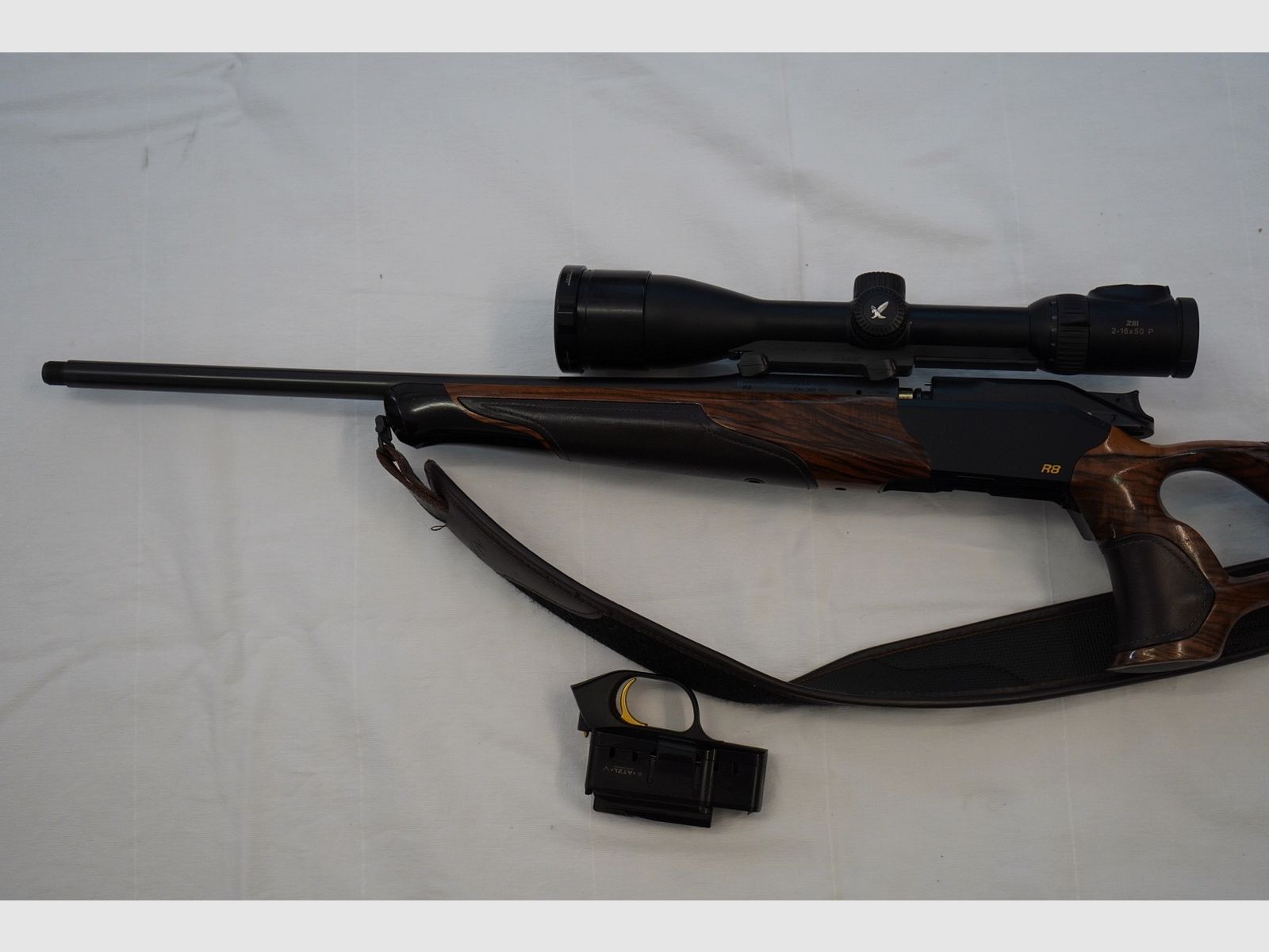 R8 success Leder, Holz, Leder, Zielfernrohr Svarovski, Atzl Abzug 