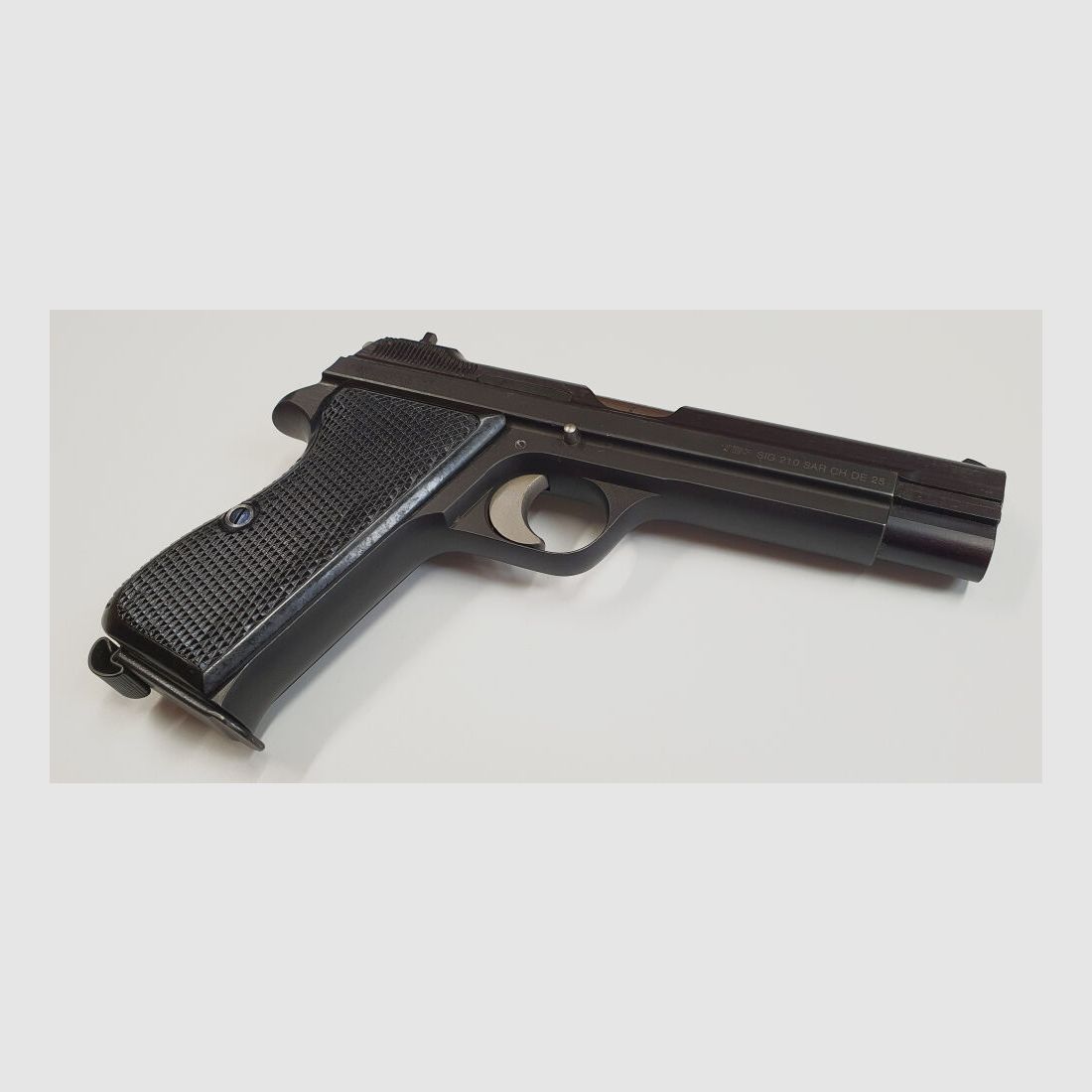SIG Pistole SIG 210-2 / P49 Armeeausführung