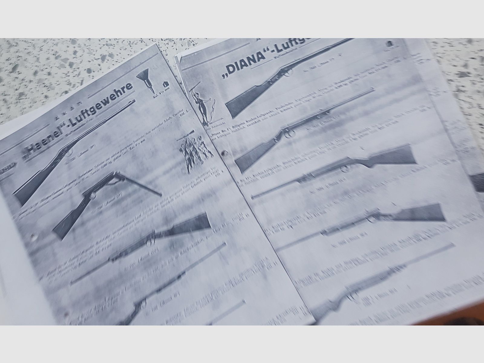 Anschauen ;-) Verschiedene gesammelte Unterlagen aus Zeitungen usw. sehr viel zu Haenel Modellen  mit seltenen Dokumenten 