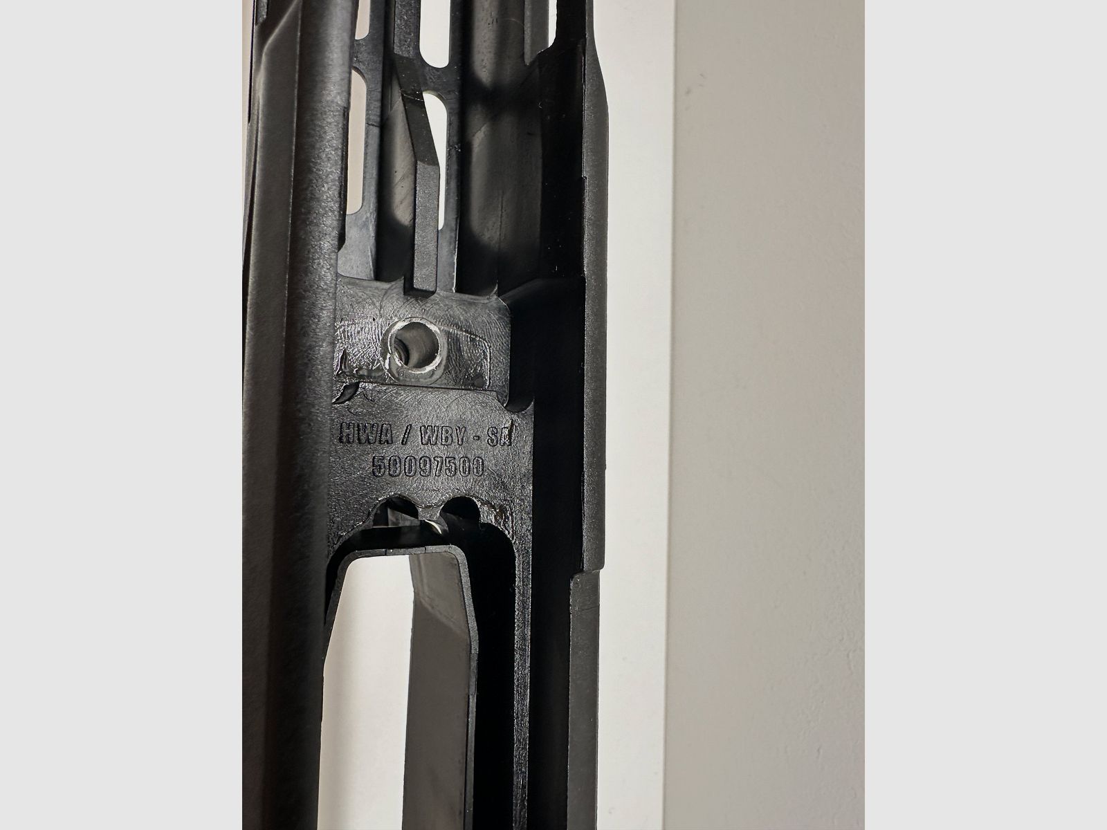 Knoxx Axiom kolba do Howa 1500 SA