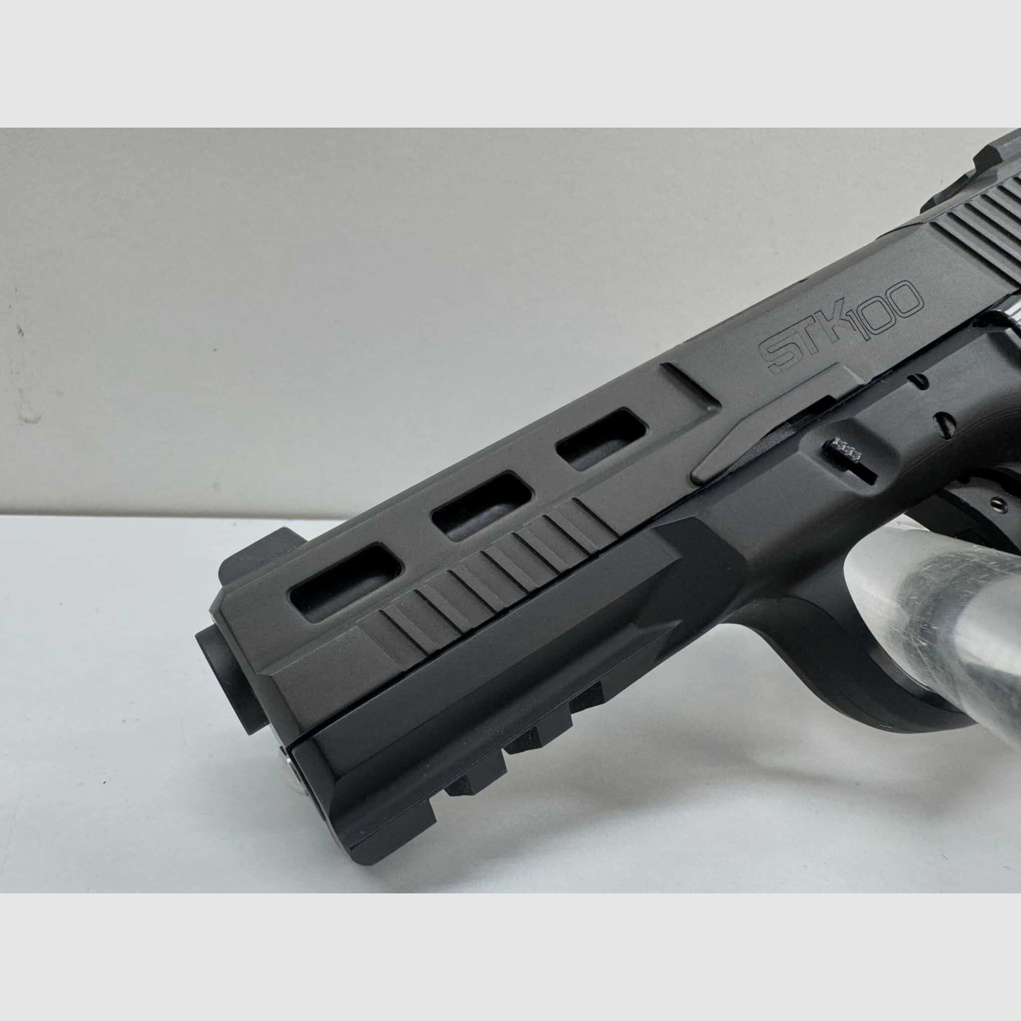 ARMSCOR STK100 – LUB – 9mm Luger