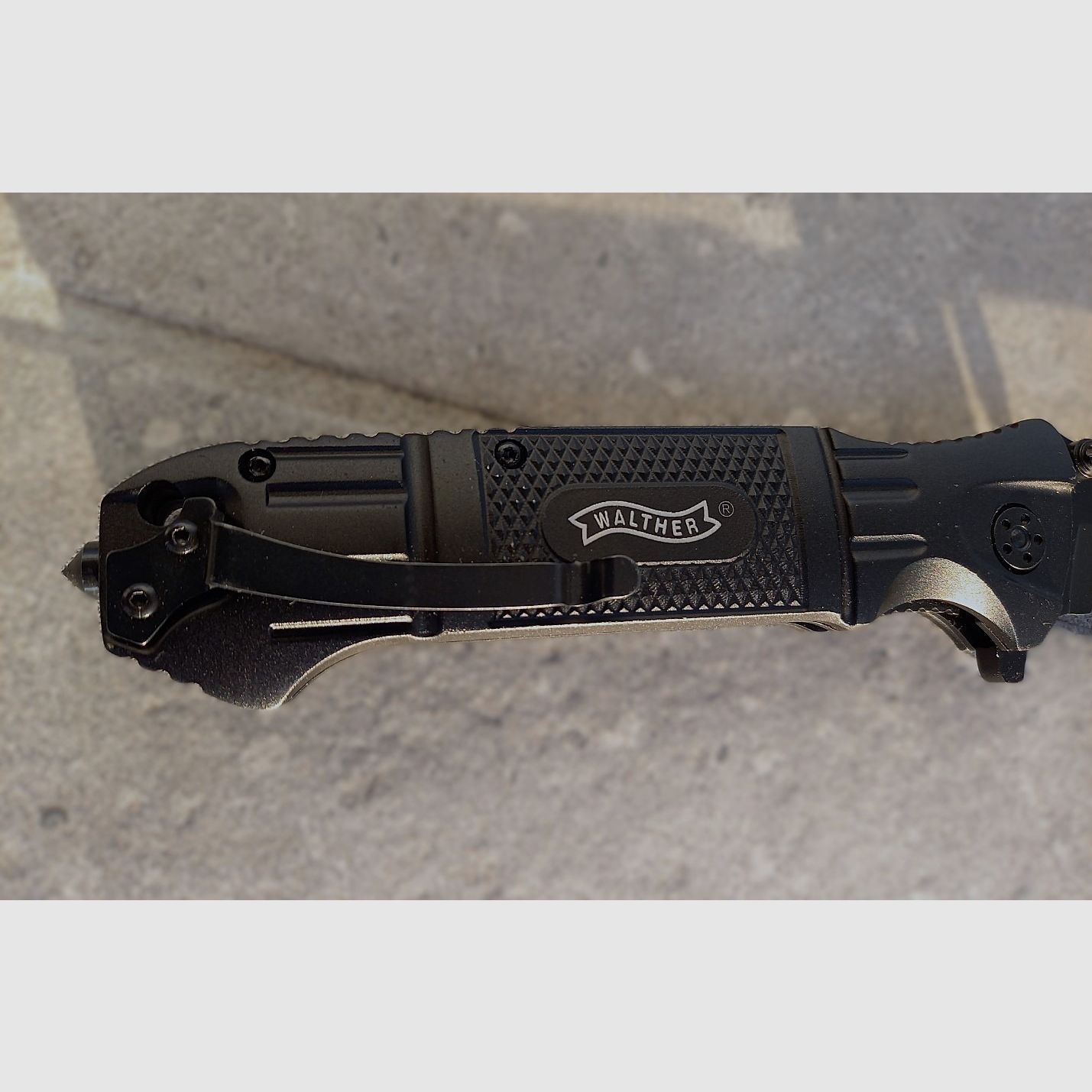 Walther Black Tanto Knife folding knife rescue pocket knife glass breaker case EDC