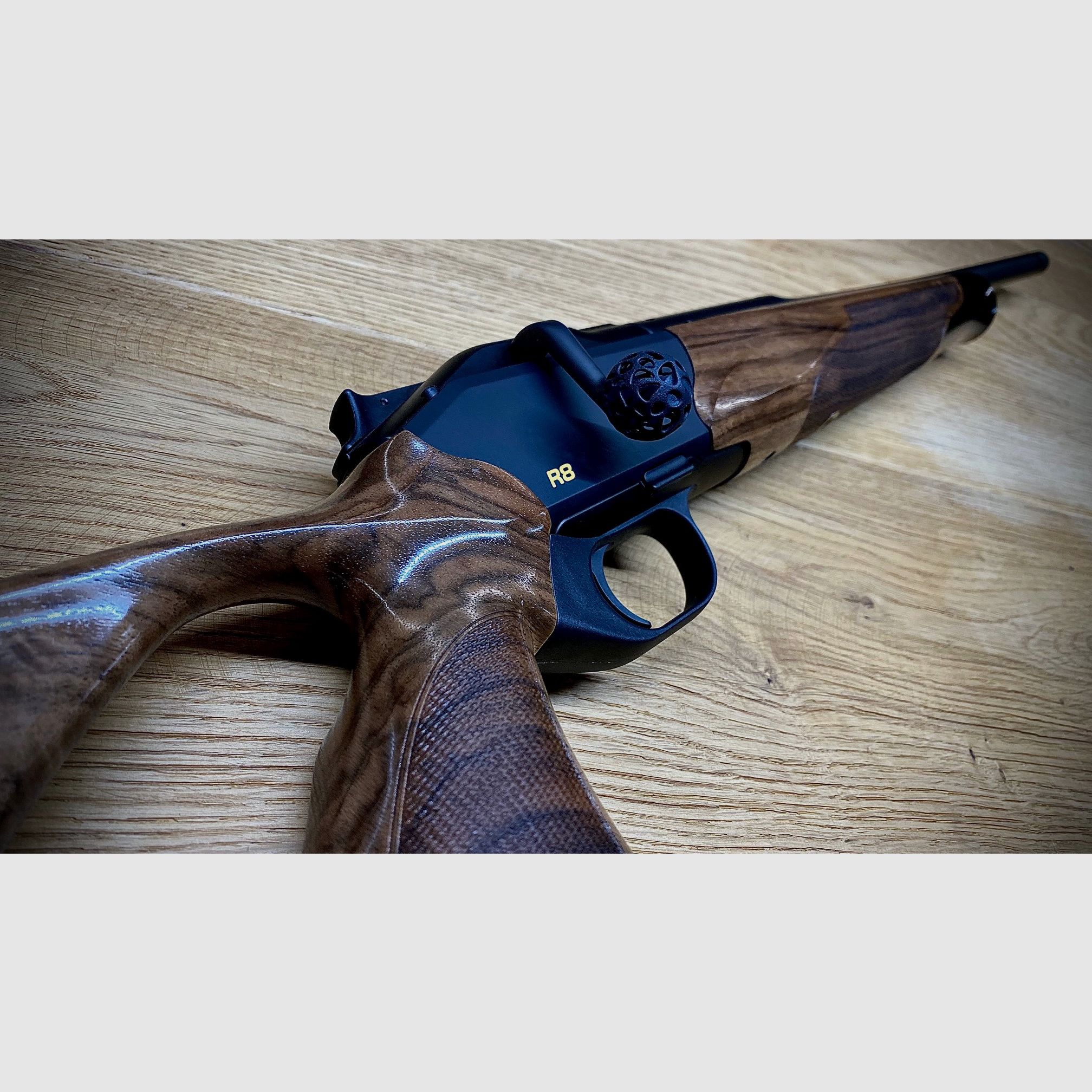Blaser R8 Success / Wood class 4 / caliber and barrel length of your choice / absolute opportunity