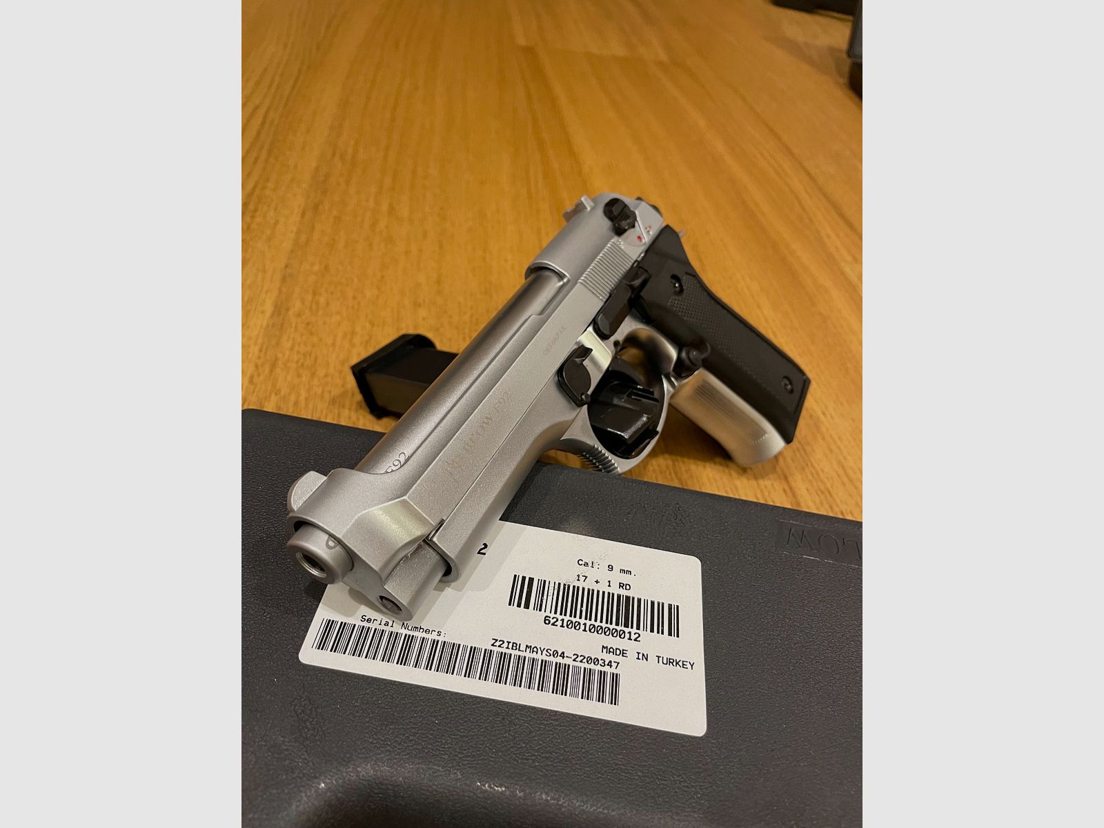 BLOW F92 Chrome Matt – 9 mm P.A.K. / Beretta 92F replica / Replica – EU-brede verzending / EU-Wide Shipping, afbeelding 2 van 3