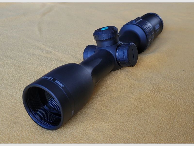 Telescopio Yukon Jaeger 1,5-6x42 con reticolo XO1i