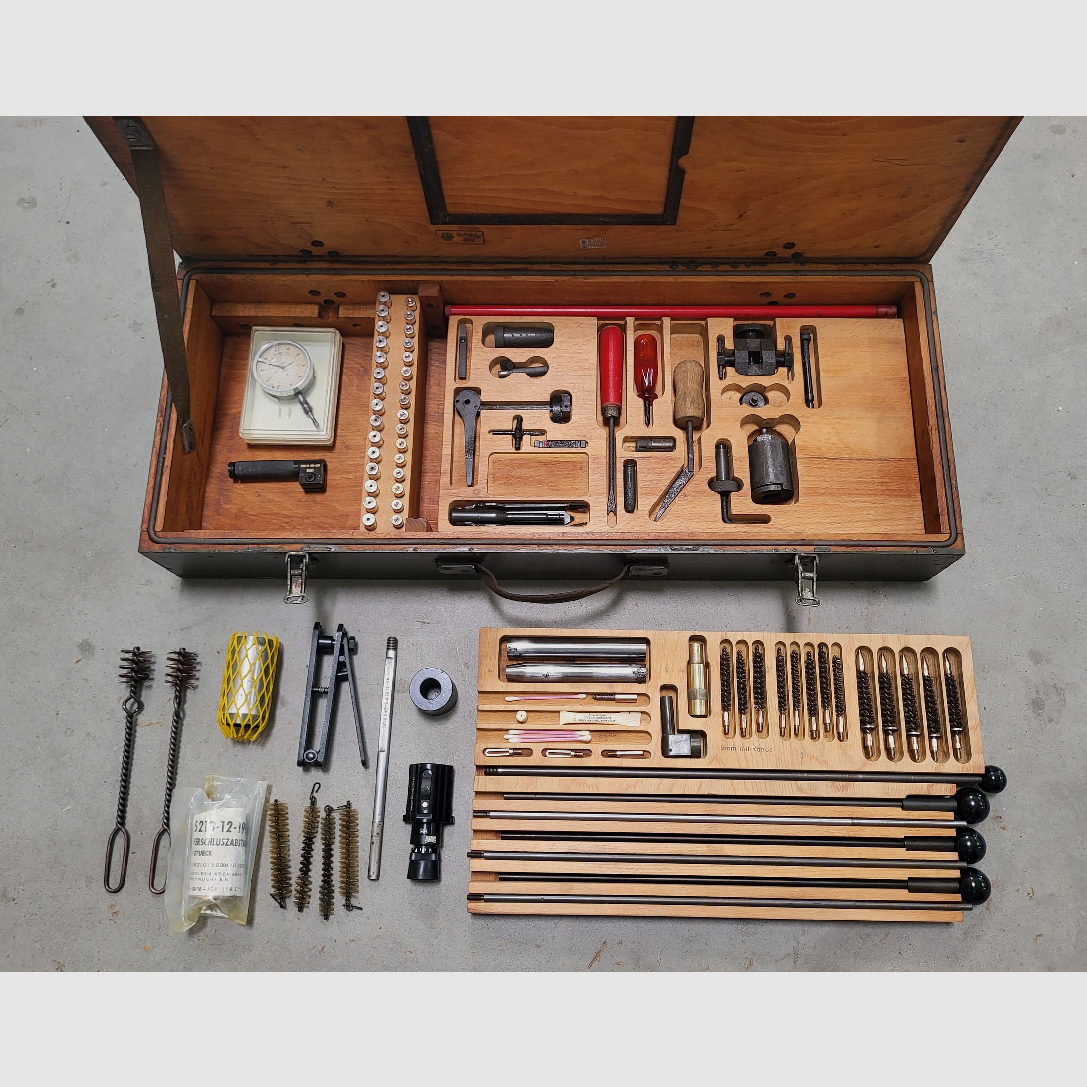 BW workshop equipment, light weapons / MG3 / G3 / P1 / SIGPi / UZI / 40mm grenade pistol