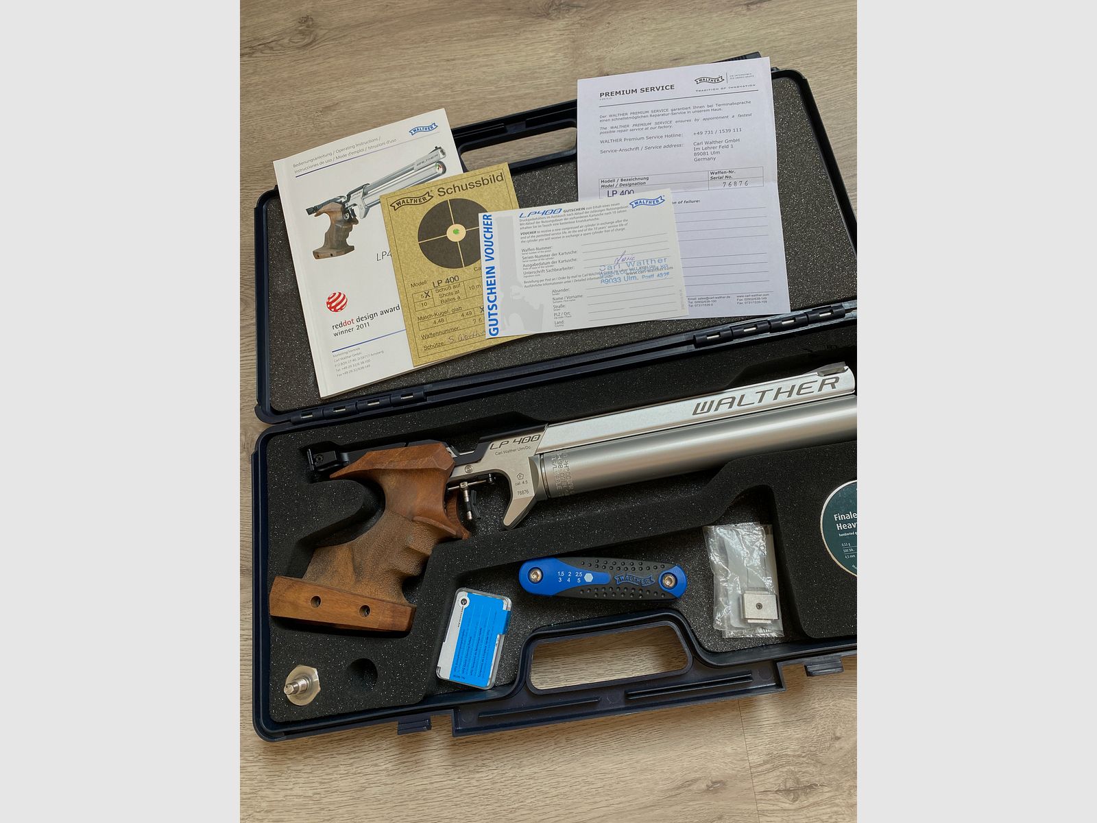 Walther LP 400 ALU Luftpistole mit 3D-Nussbaumgriff (Größe S, Rechtshand) – neuwertiger Zustand