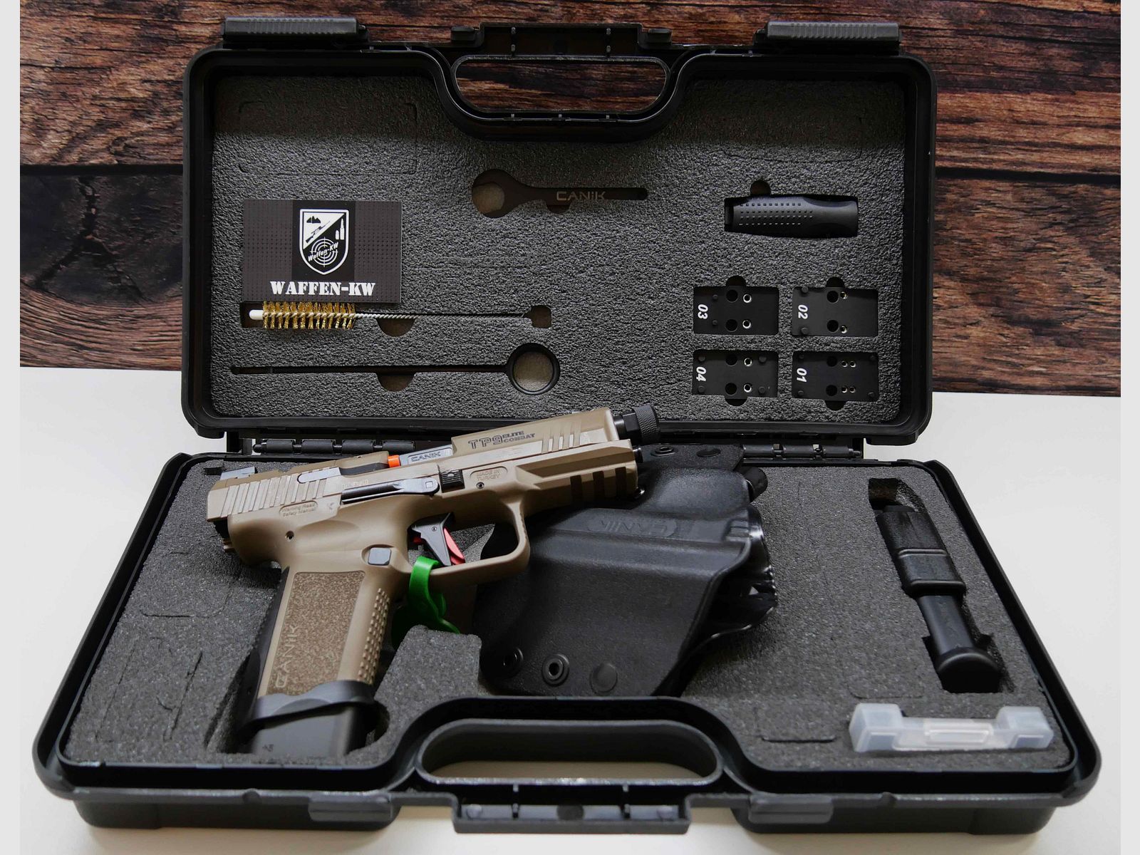 Pistola Canik TP9 Elite Combat desierto FDE 9x19 incluyendo accesorios