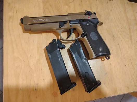 Umarex Beretta 92 FS – Tan/FDE Gbb – Tuninglauf – 2 Magazine – Ab 18 Jahren
