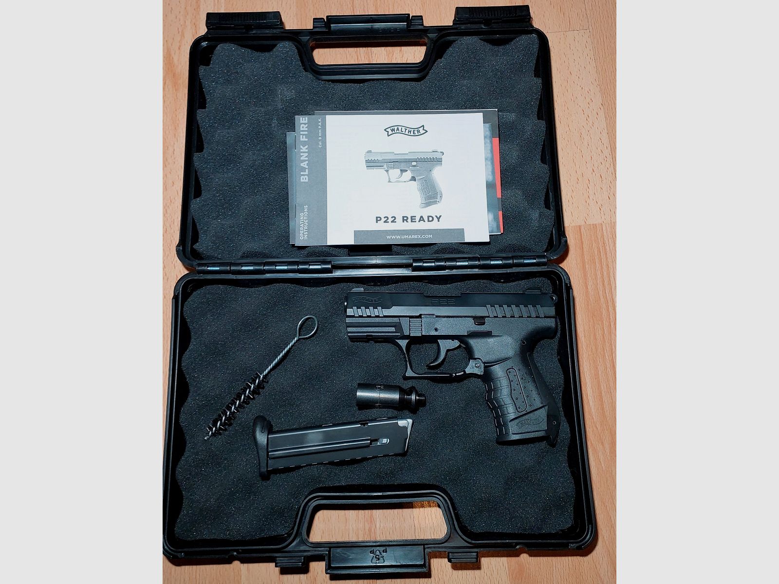Walther P22 Ready Schreckschuss Pistole 9mm P.A.K. schwarz (PTB 778) neuwertig.