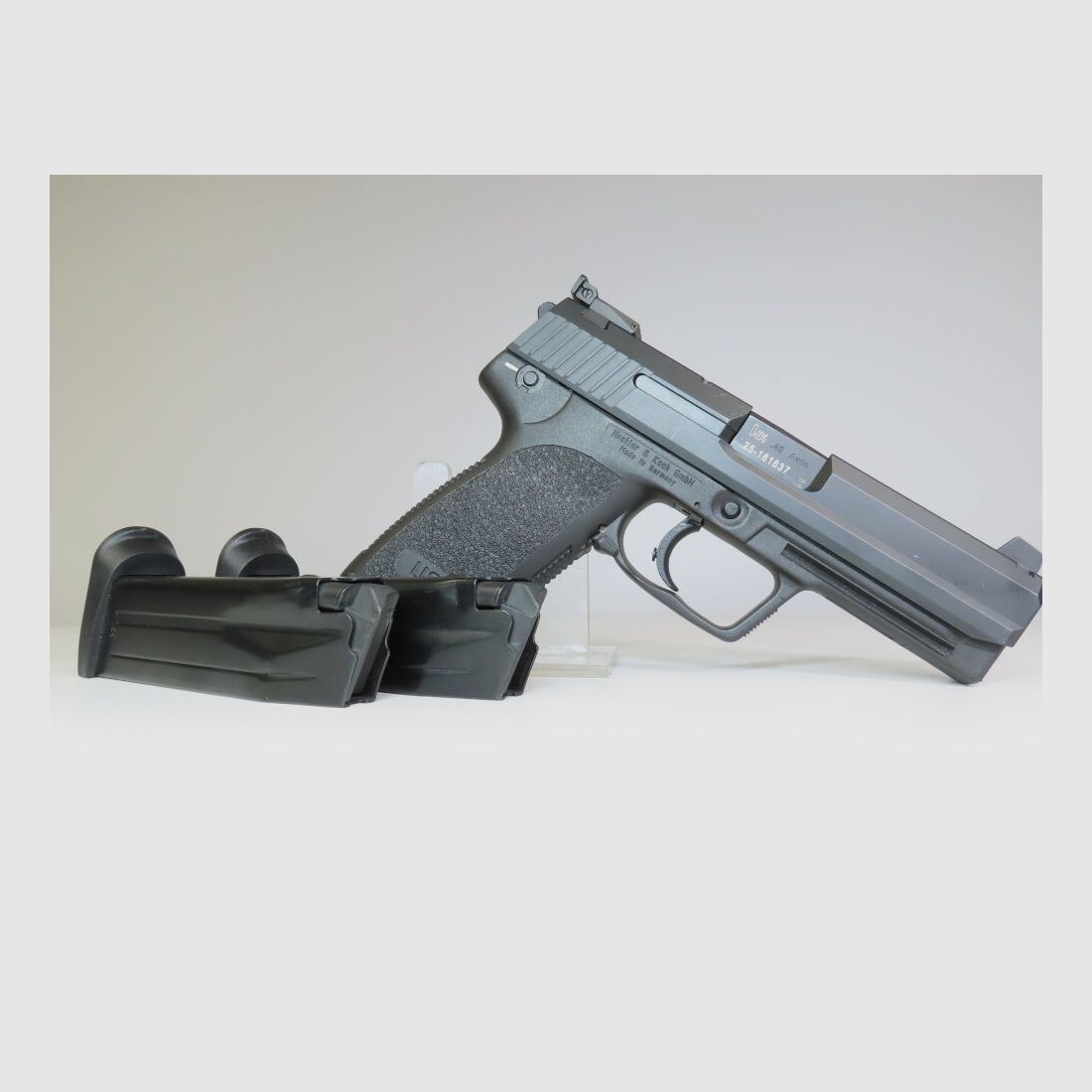 Heckler & Koch USP z regulowanym celownikiem