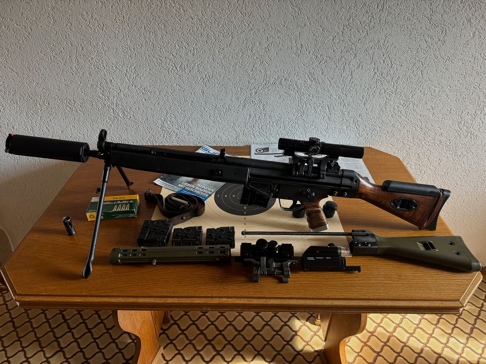 Selbstladegewehr SAR 2000,(G3) mit ZF / Rotpunktvisierung  in 308 win.