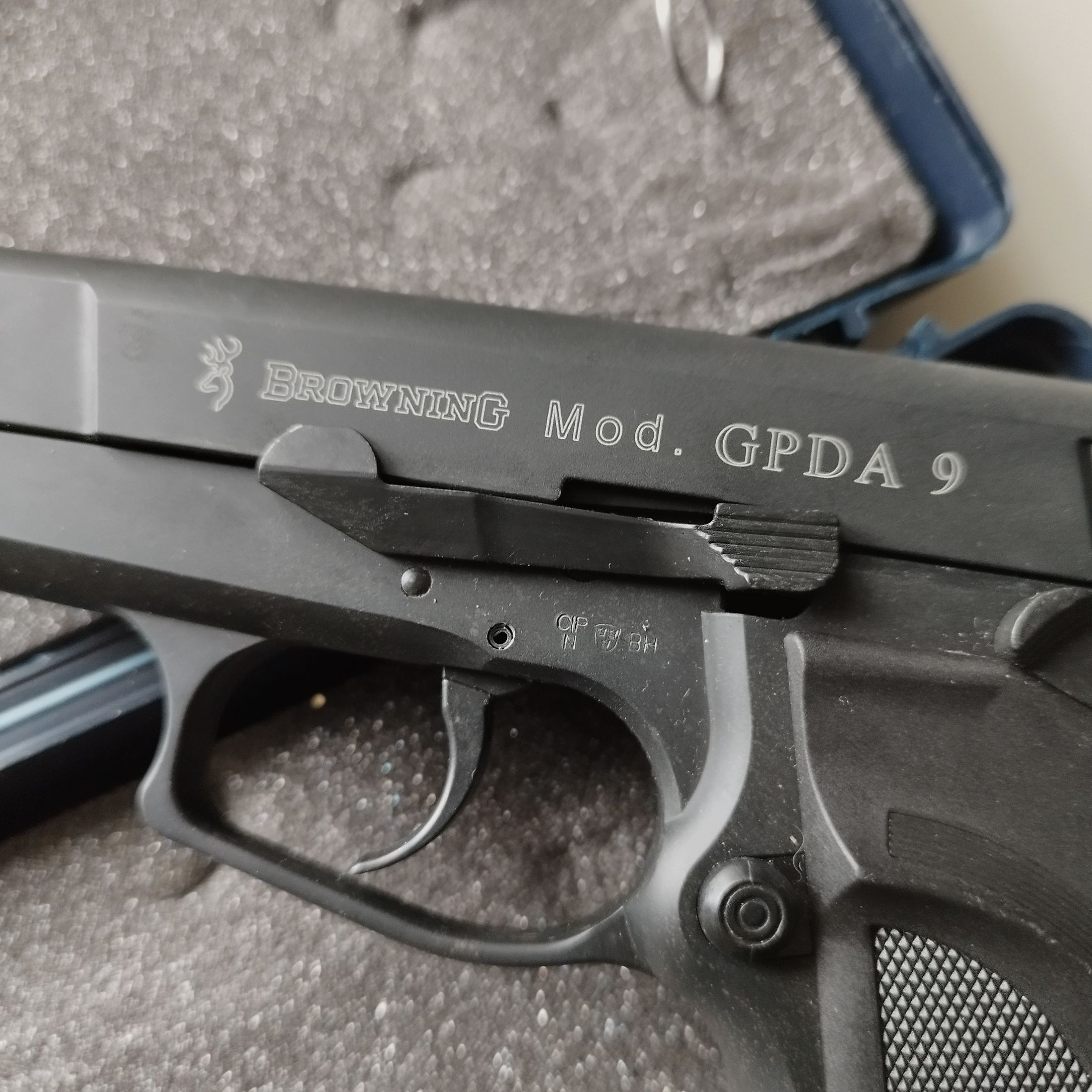 Browning GPDA 9 - 9mm P.A.K. -  SRS Pistole mit Box PTB