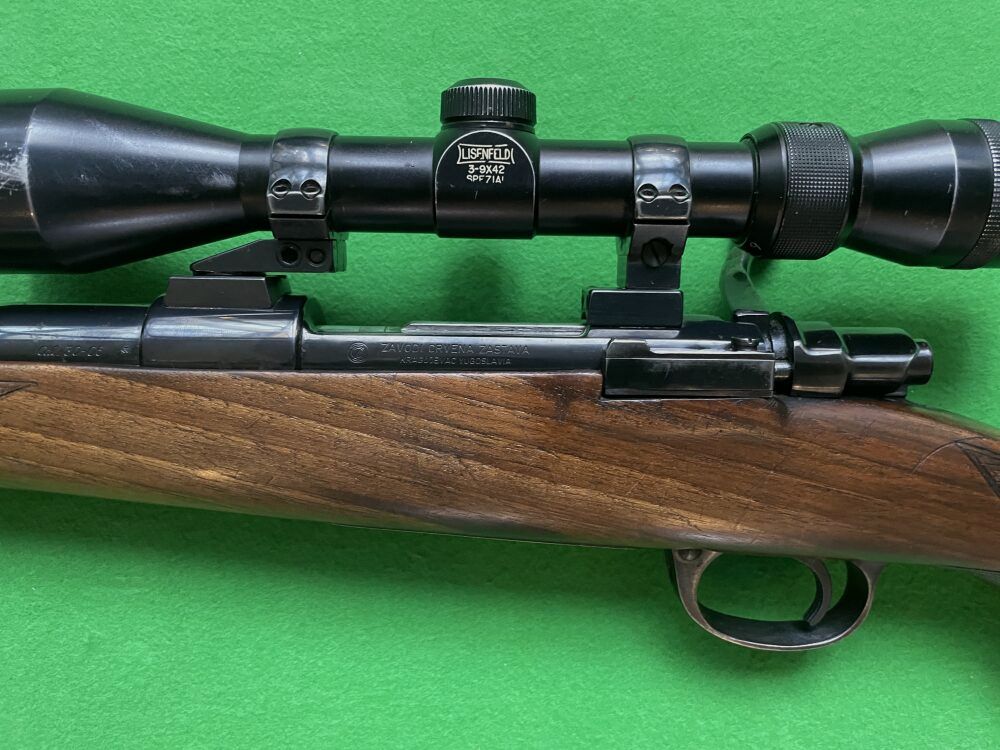 Usines Crvena Zastava