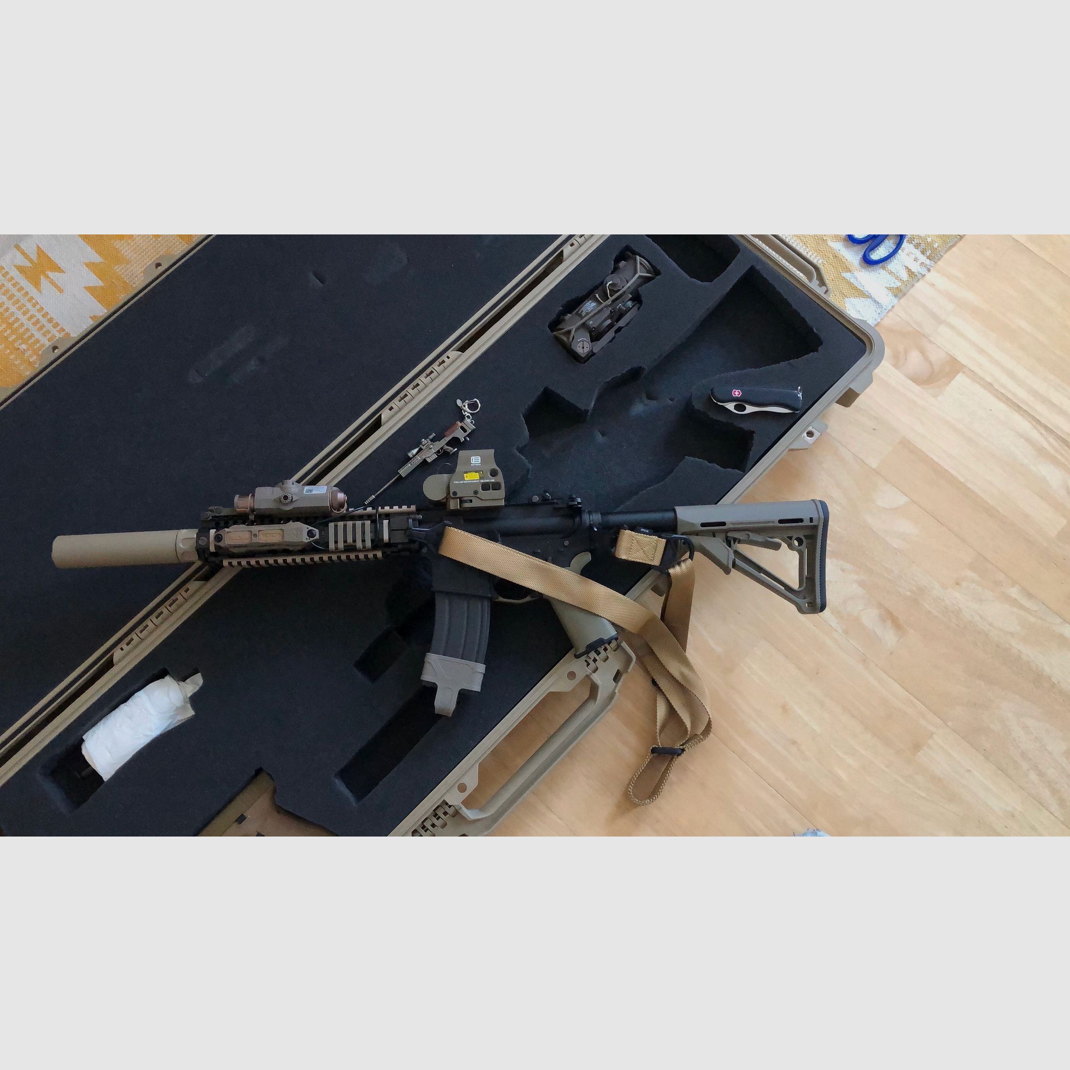Tokyo Marui MK 18gbb und MK16 URGI AEG, Glock 19X