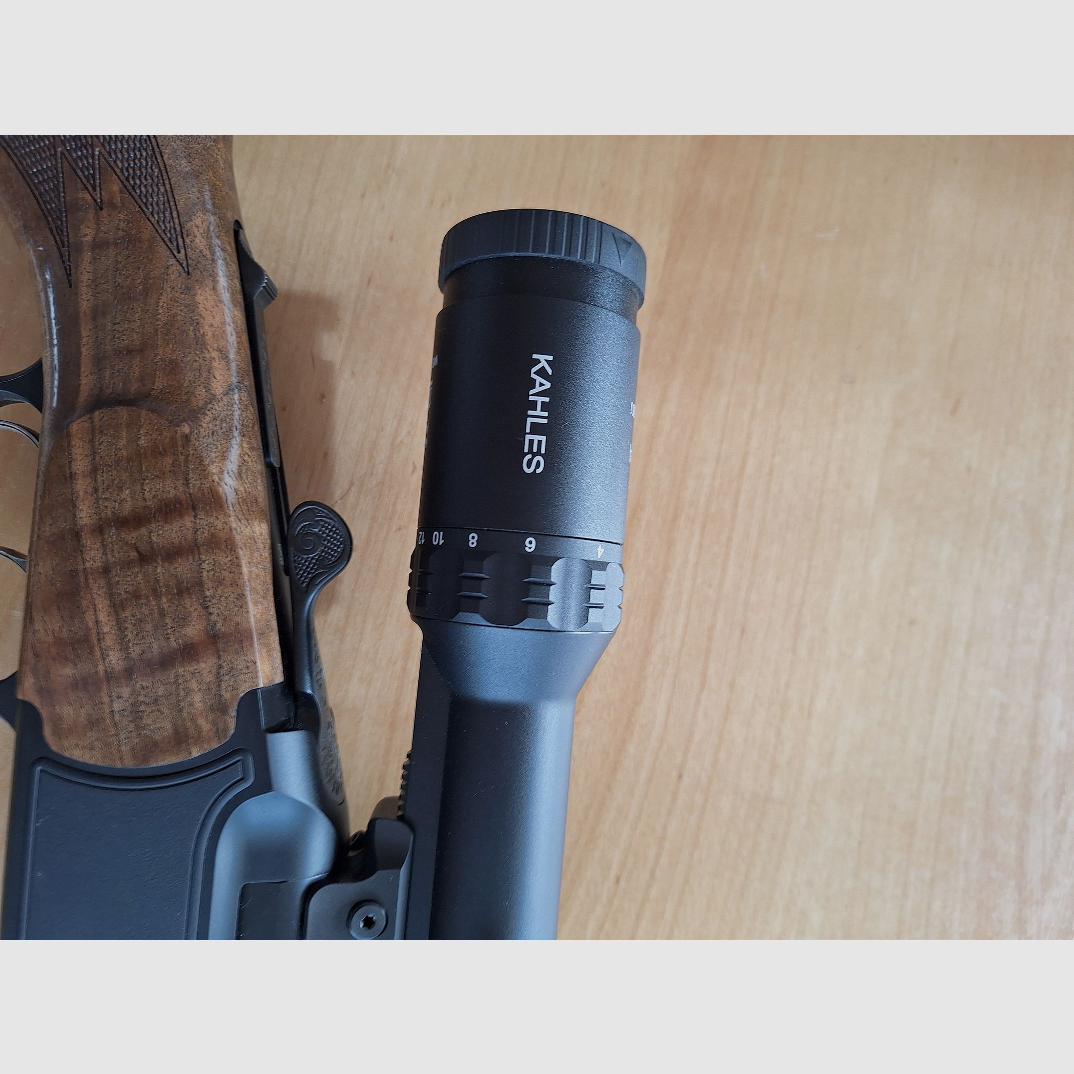 Blaser B95 avec canon interchangeable 5.6 ×52 et Kahles - comme neuf -