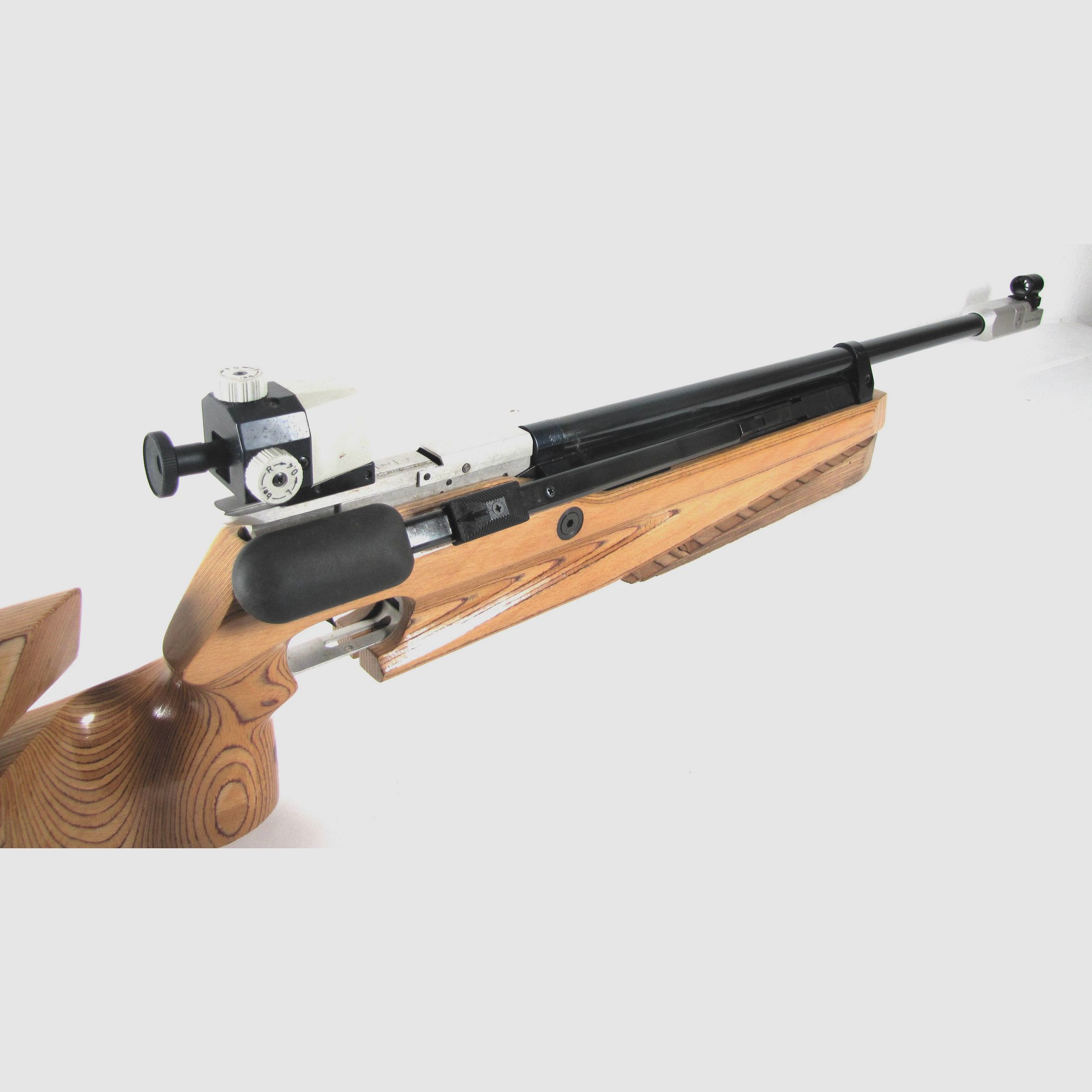 Match - Air rifle Feinwerkbau 602 (right)