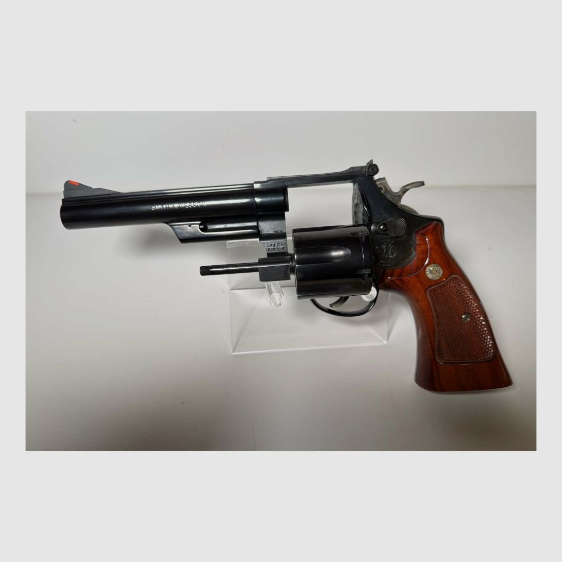 Smith & Wesson 29-5 .44RemMag