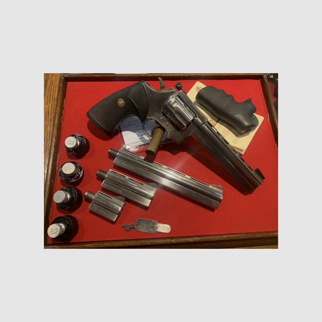 Dan Wesson Revolver .357 Mag mit 4 Läufen