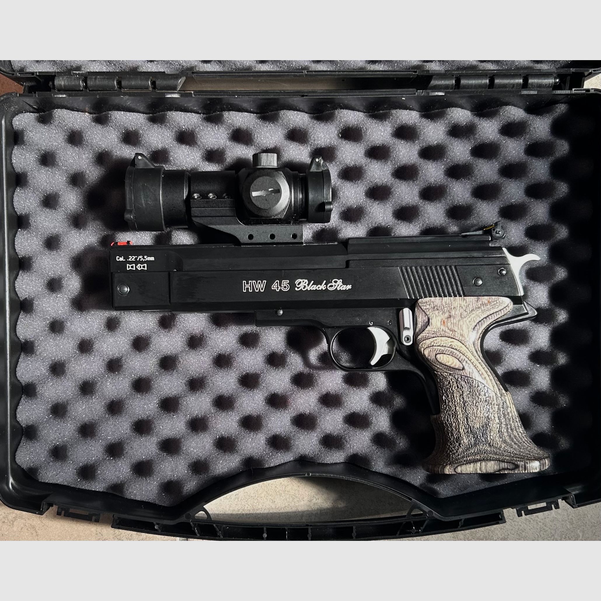 Weihrauch HW 45 Black Star .22 - 5.5 inkl. Koffer und 4,5 mm Wechsellauf