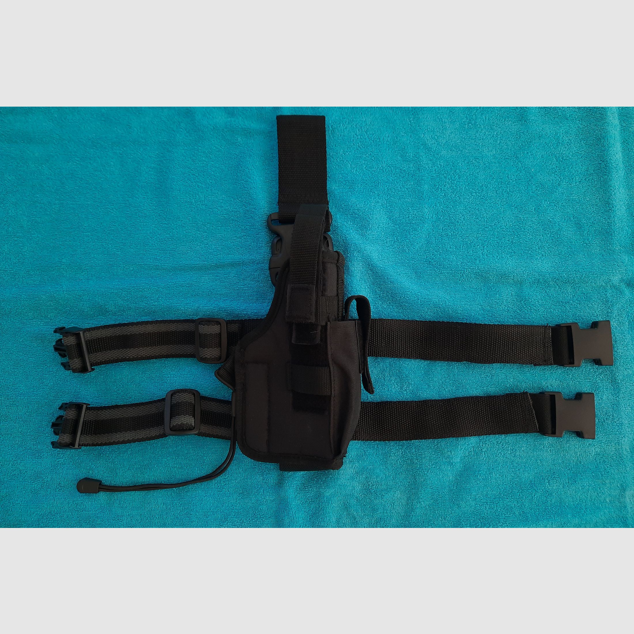 Tactical thigh holster