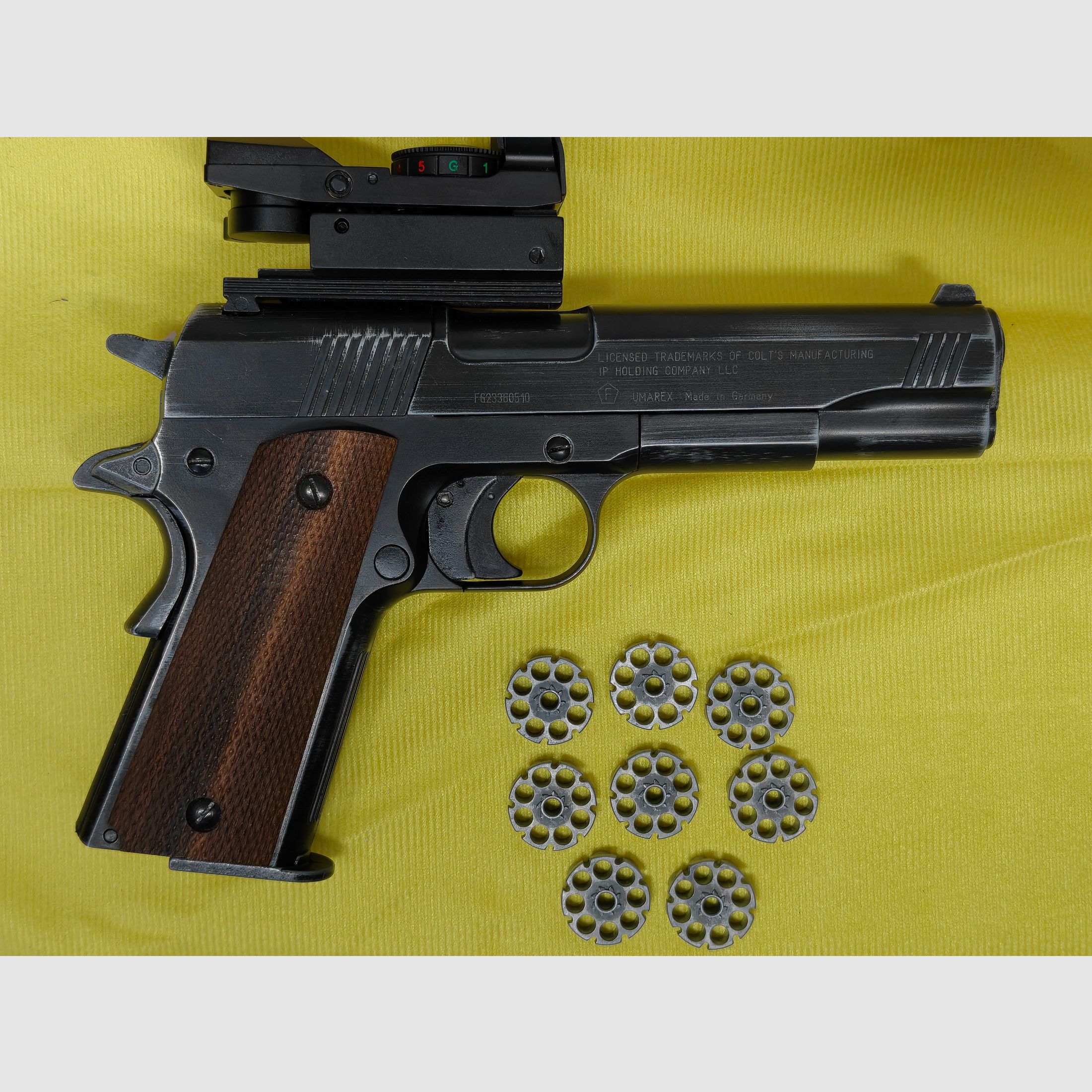 CO2 Colt Government 1911 A1 cal. 4,5mm / .177 Umarex, immagine 3 di 6