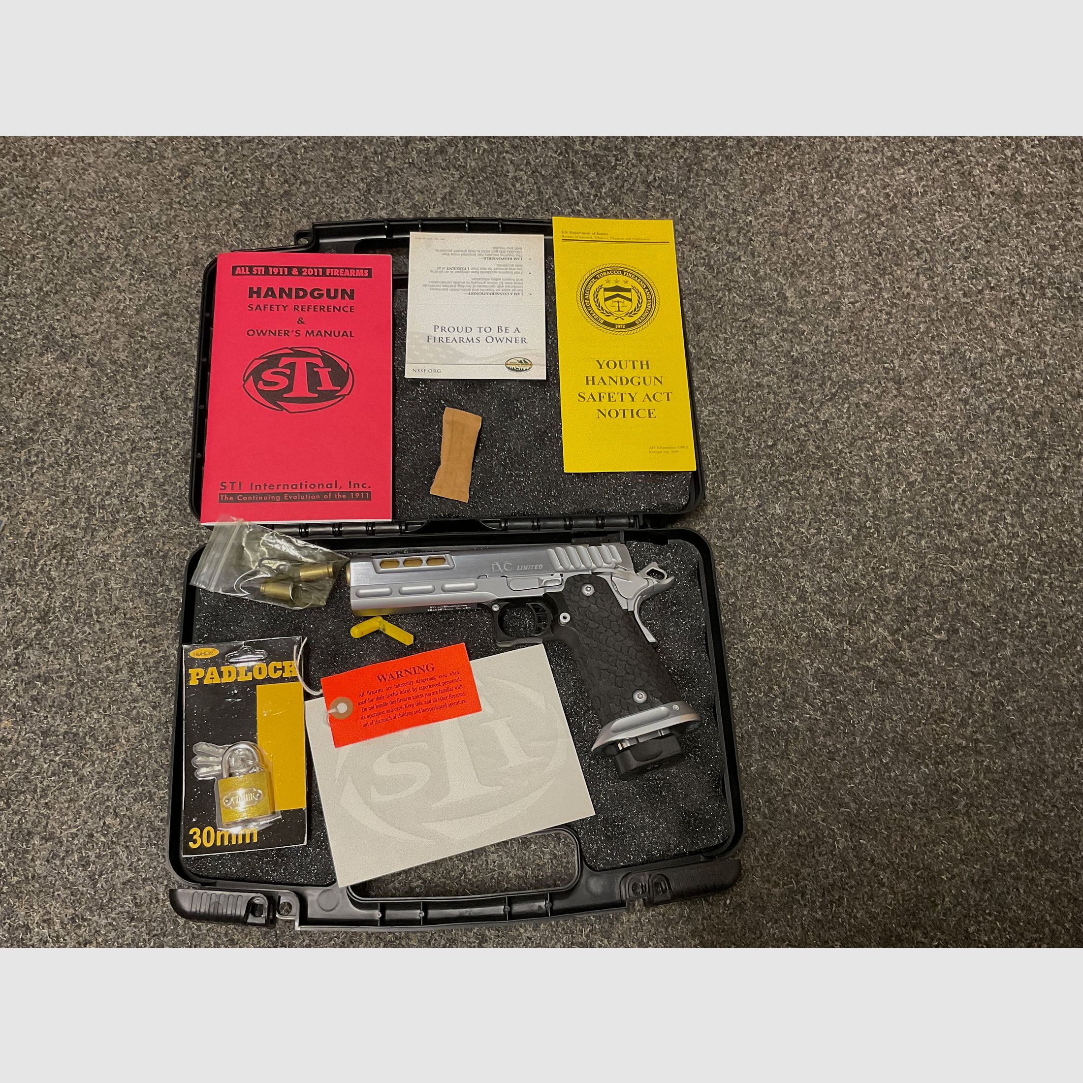 STI 2011 DVC Limited 40S&W