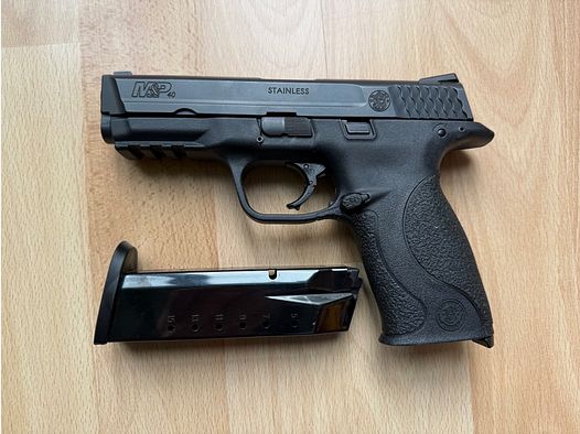 Kurzwaffe Smith&Wesson MP40